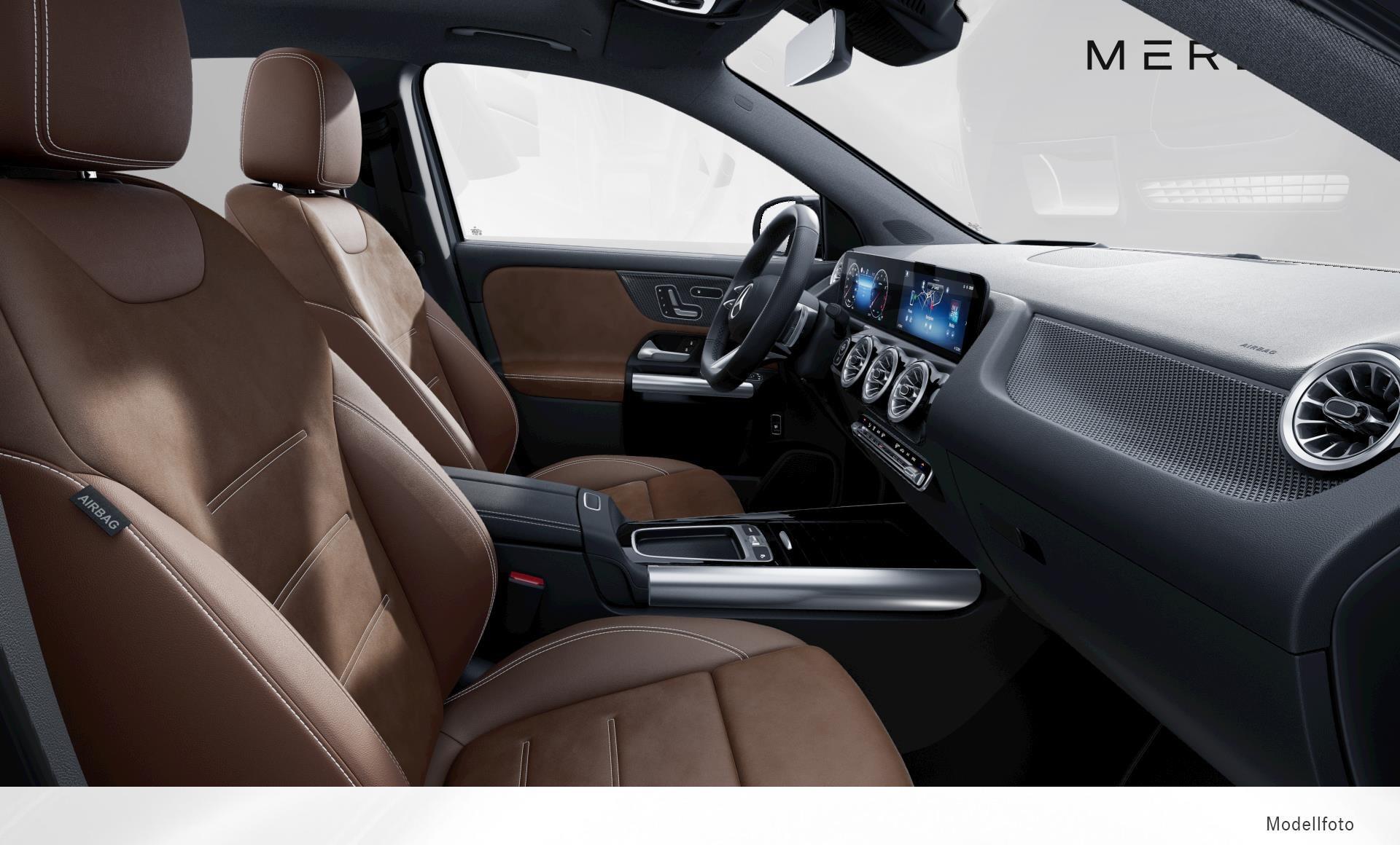 Mercedes-Benz - GLA 200