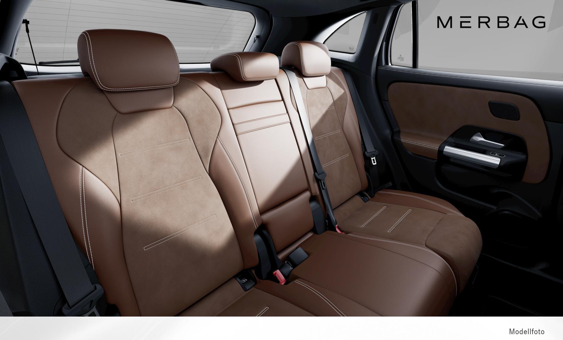 Mercedes-Benz - GLA 200
