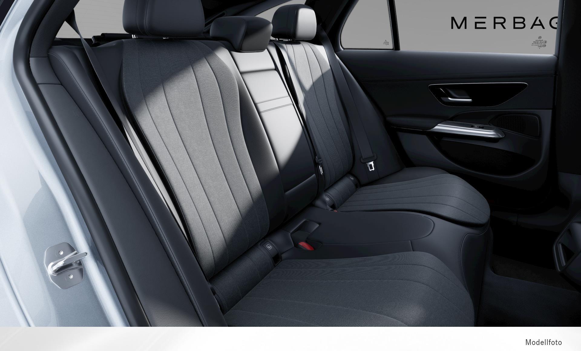 Mercedes-Benz - E 300 de 4MATIC T-Modell