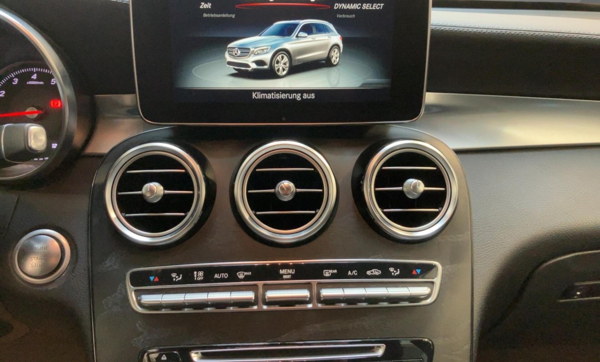 Mercedes-Benz - GLC 250 4MATIC AMG Line