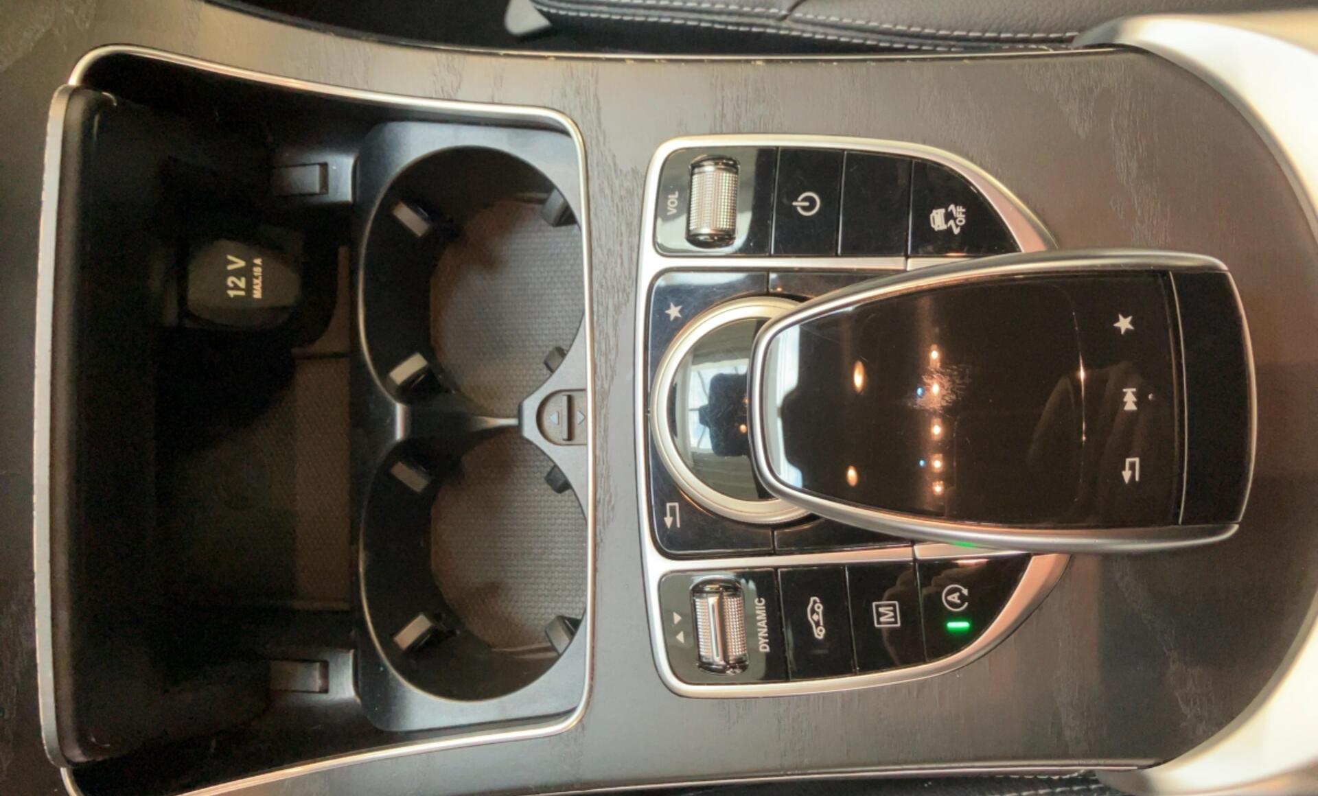 Mercedes-Benz - GLC 250 4MATIC AMG Line