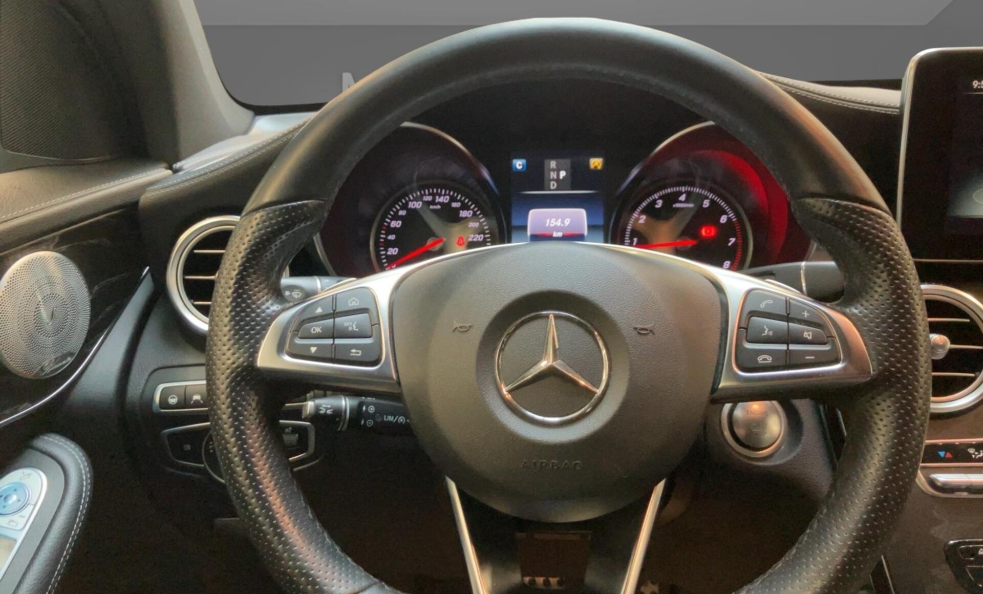 Mercedes-Benz - GLC 250 4MATIC AMG Line