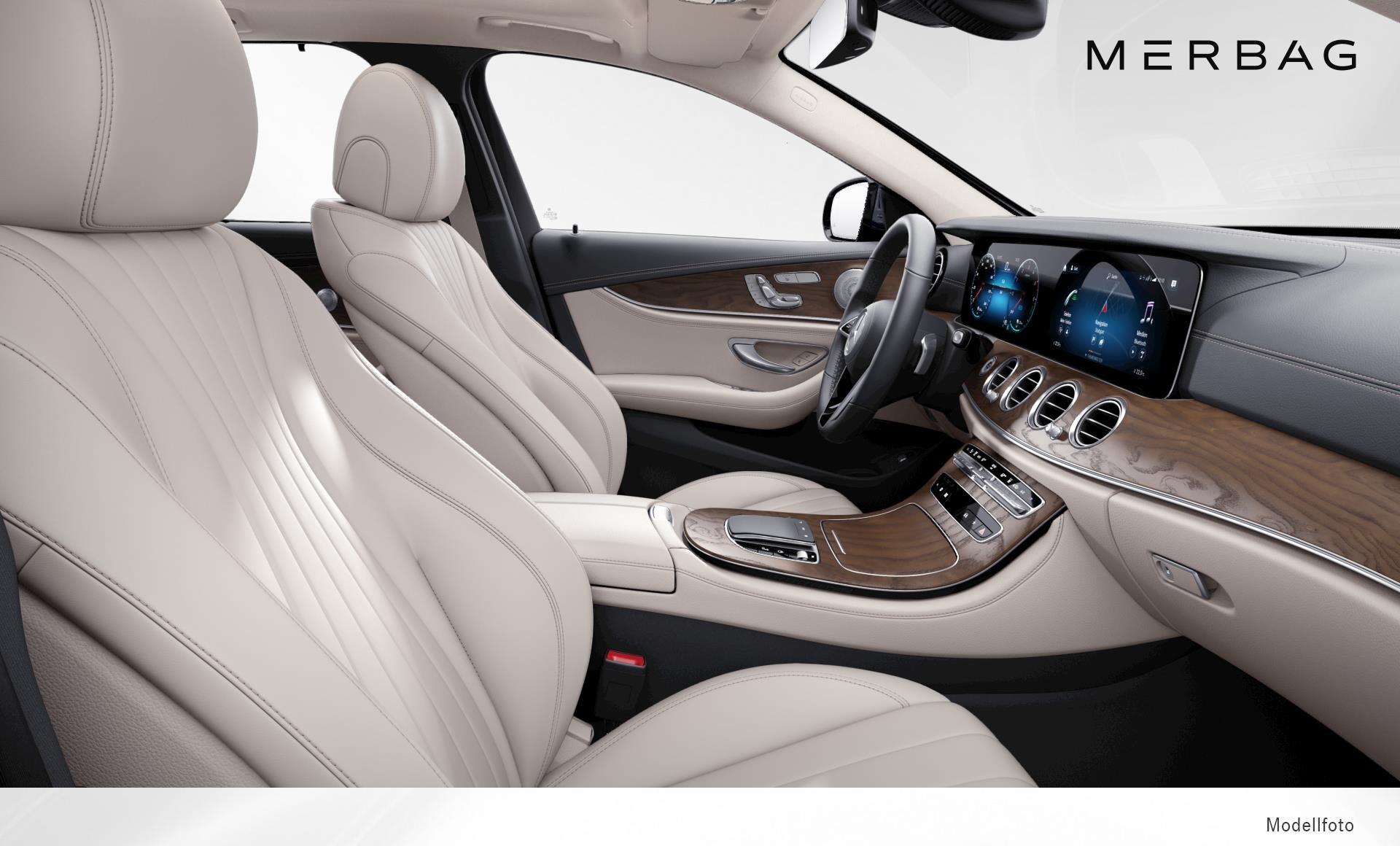Mercedes-Benz - E 300 de T-Modell Austria Edition