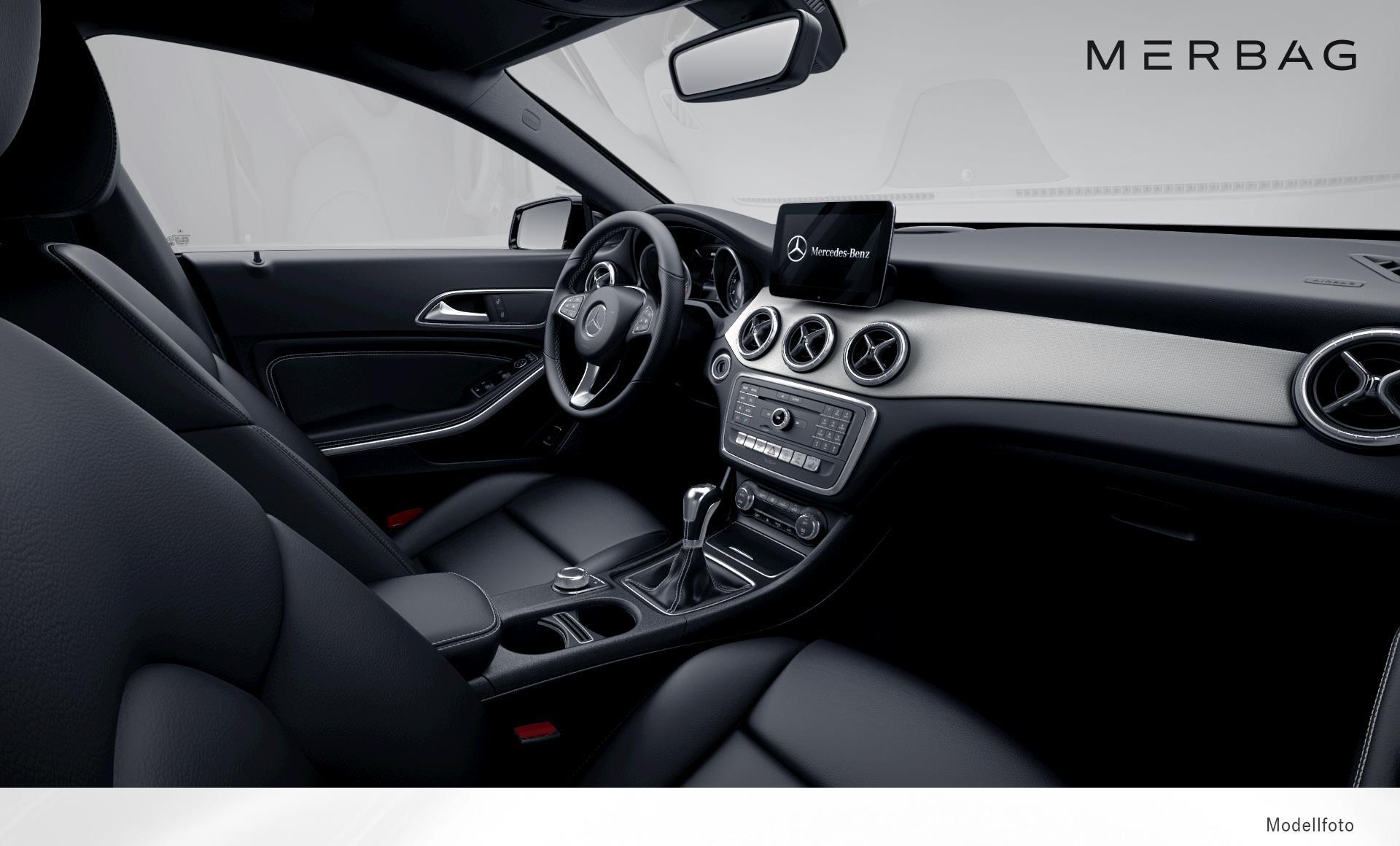 Mercedes-Benz - CLA 180 Coupé