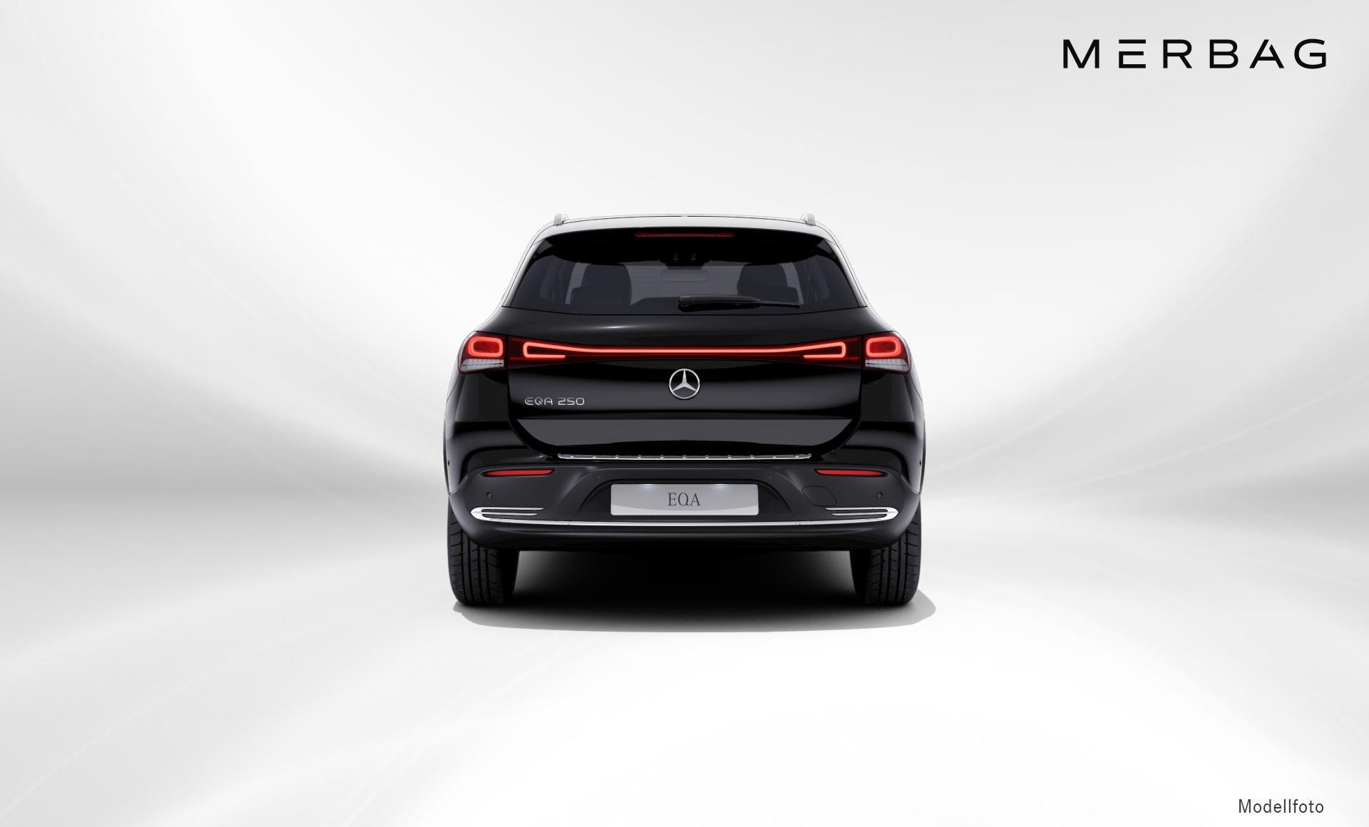 Mercedes-Benz - EQA 250