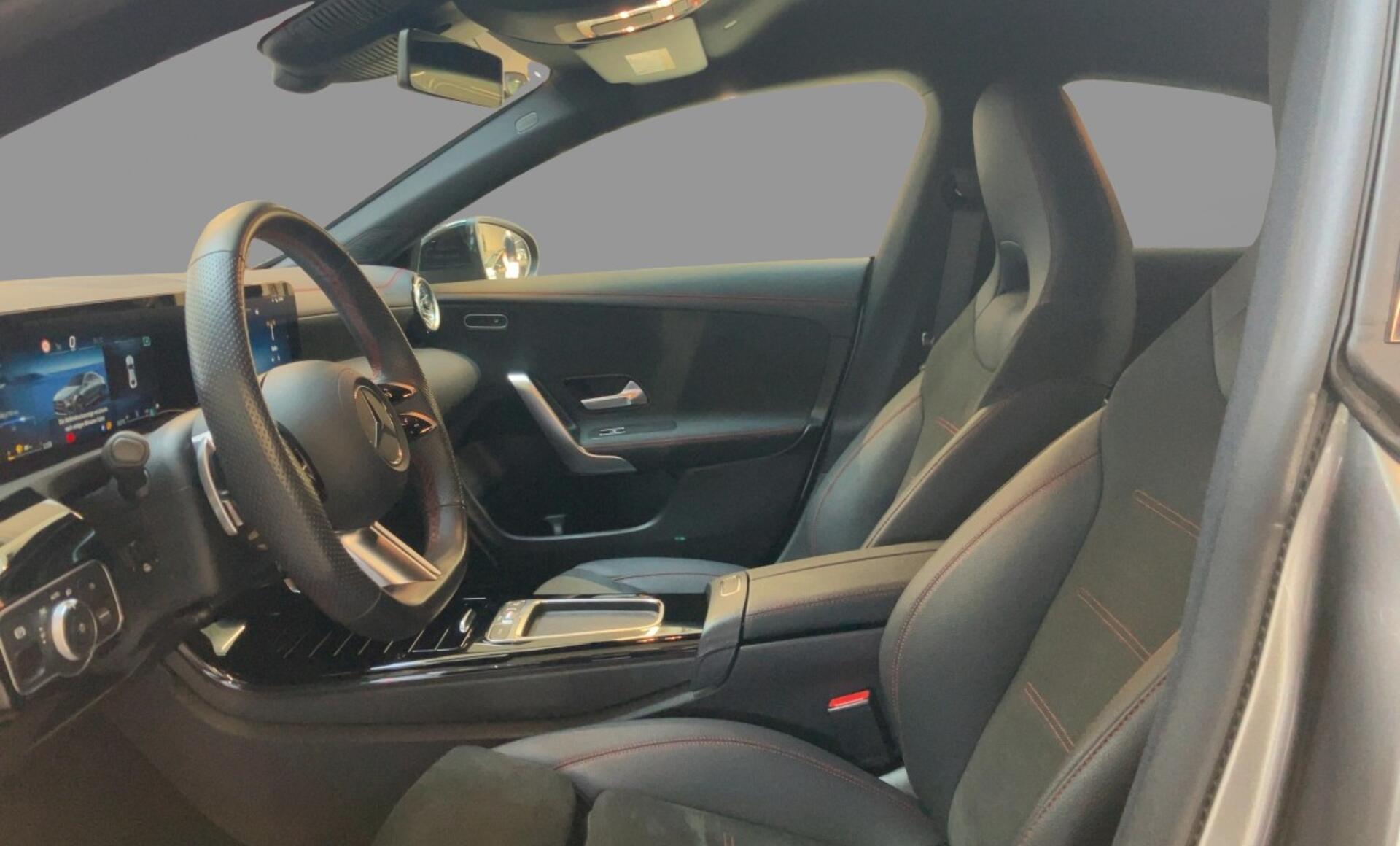 Mercedes-Benz - CLA 180 d Coupé Österreich-Edition