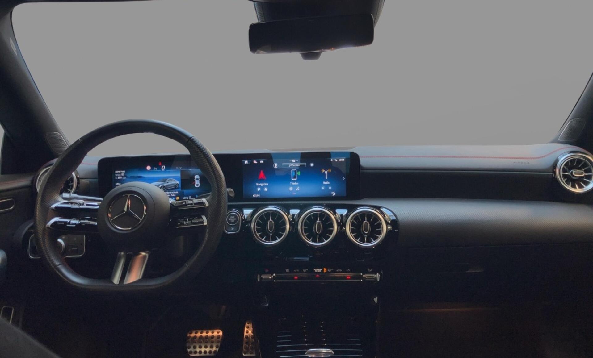 Mercedes-Benz - CLA 180 d Coupé Österreich-Edition