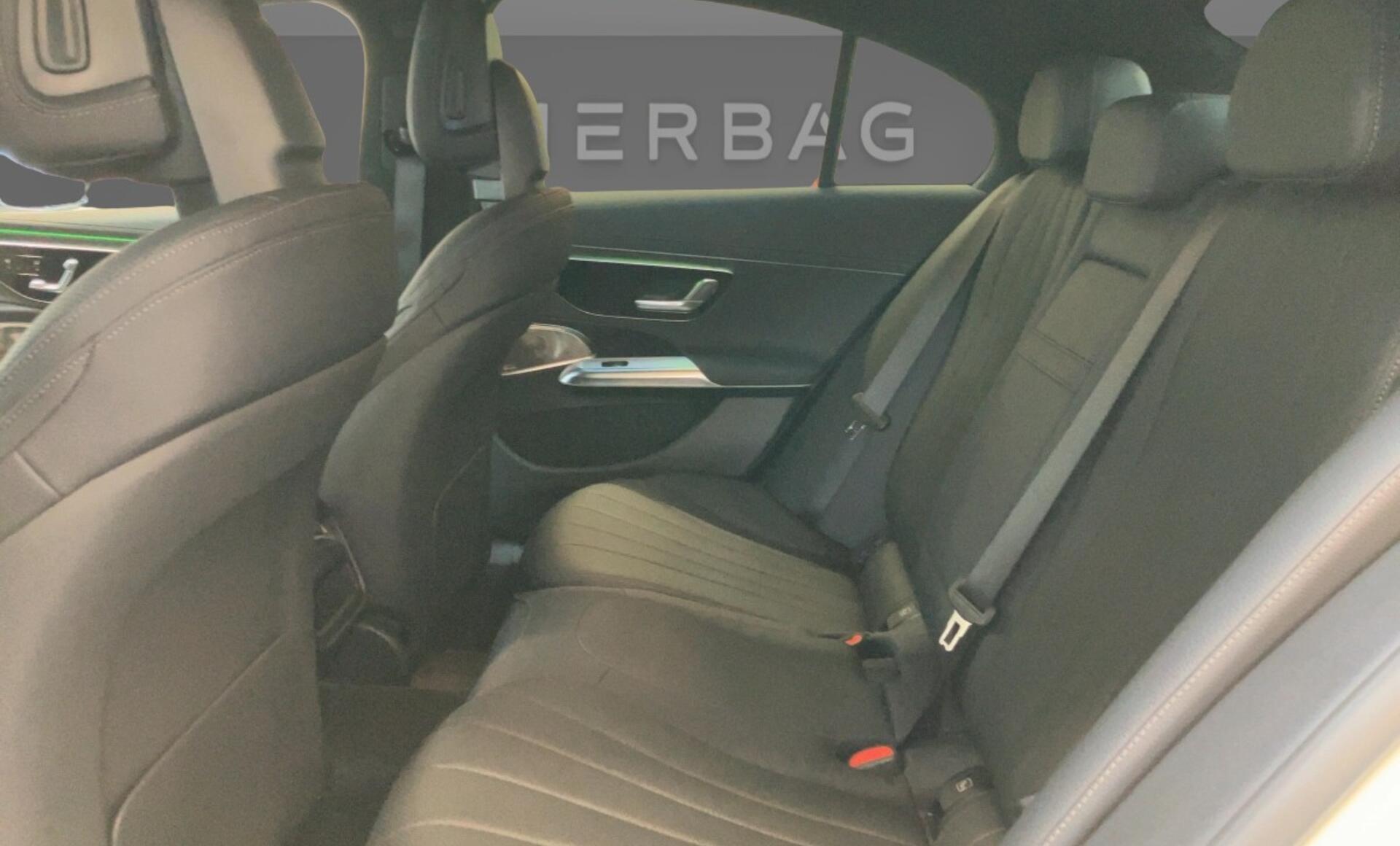 Mercedes-Benz - E 300 de 4MATIC Limousine mit EQ Hybrid Technologi