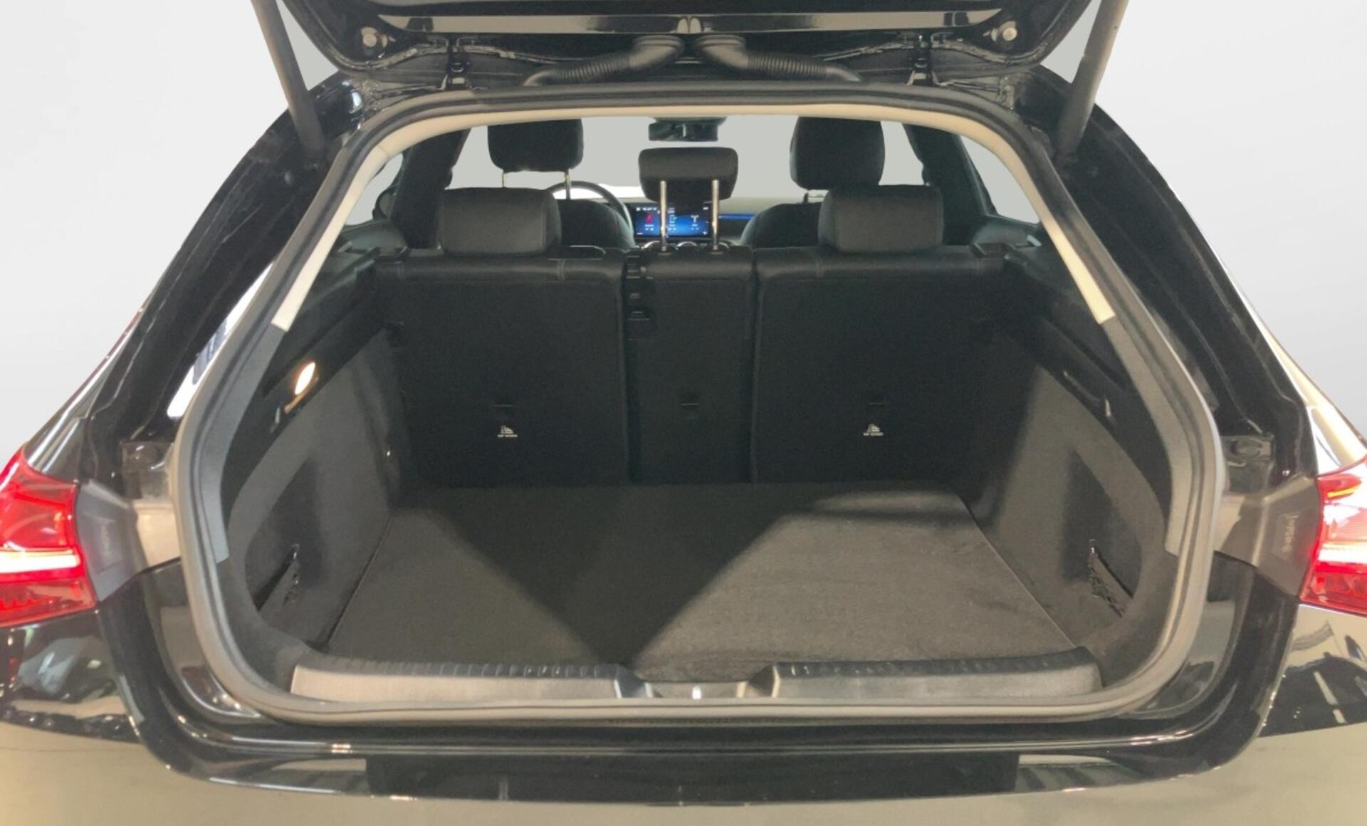 Mercedes-Benz - CLA 200 d Shooting Brake Österreich-Edition