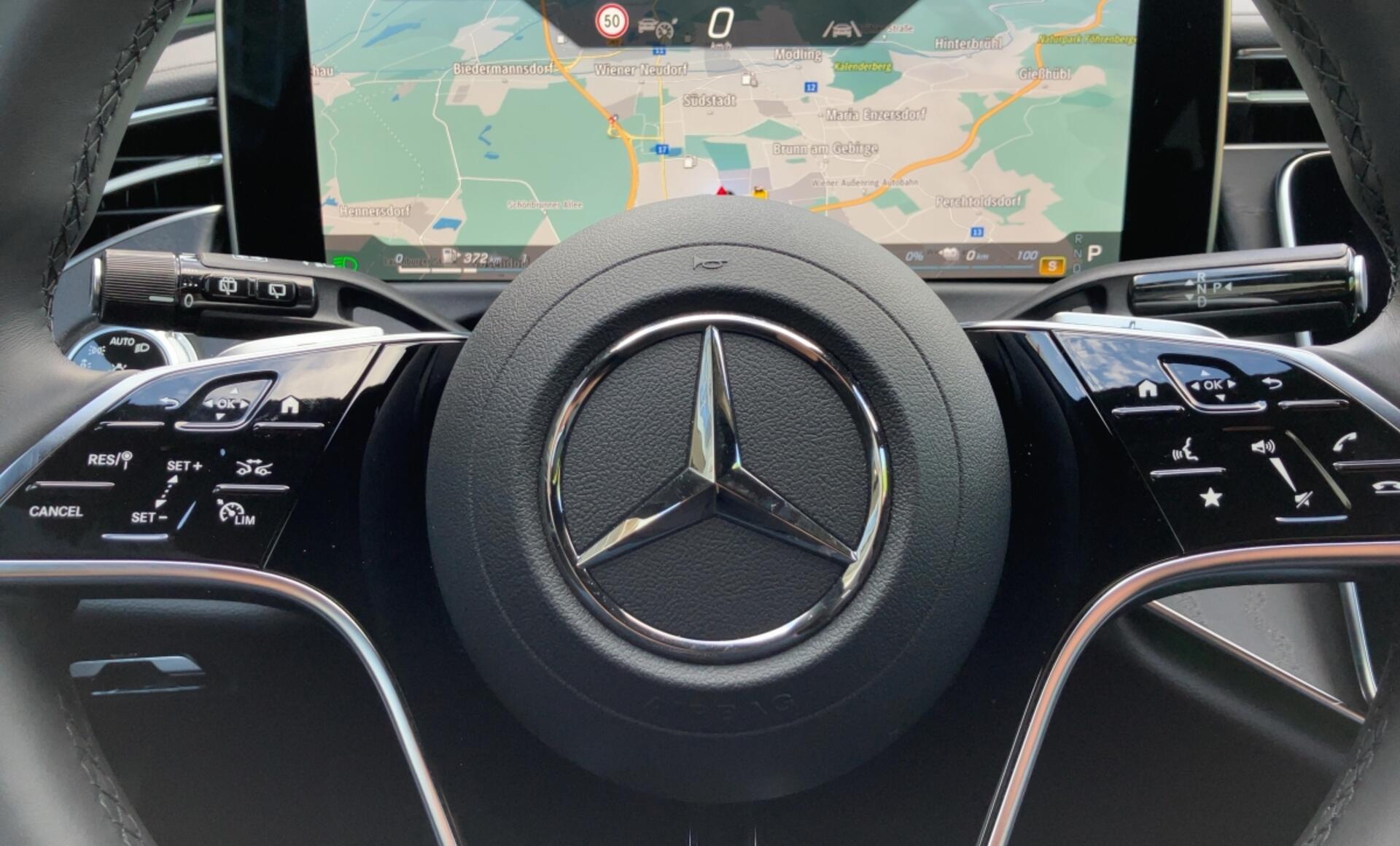 Mercedes-Benz - E 300 de 4MATIC T-Modell mit EQ Hybrid Technologie