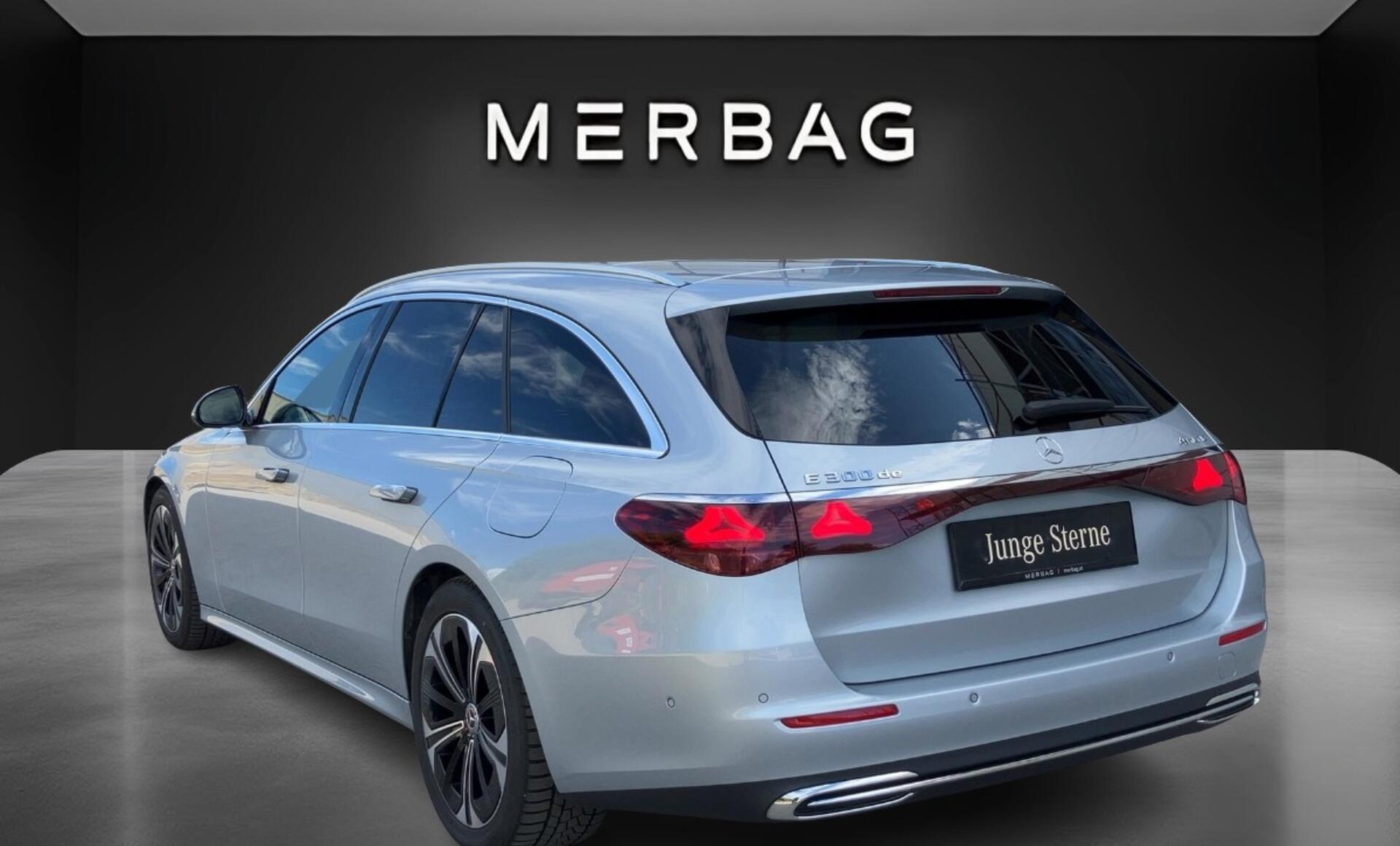 Mercedes-Benz - E 300 de 4MATIC T-Modell mit EQ Hybrid Technologie