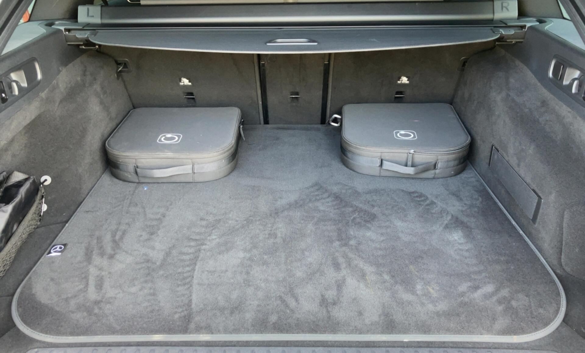 Mercedes-Benz - E 300 de 4MATIC T-Modell mit EQ Hybrid Technologie