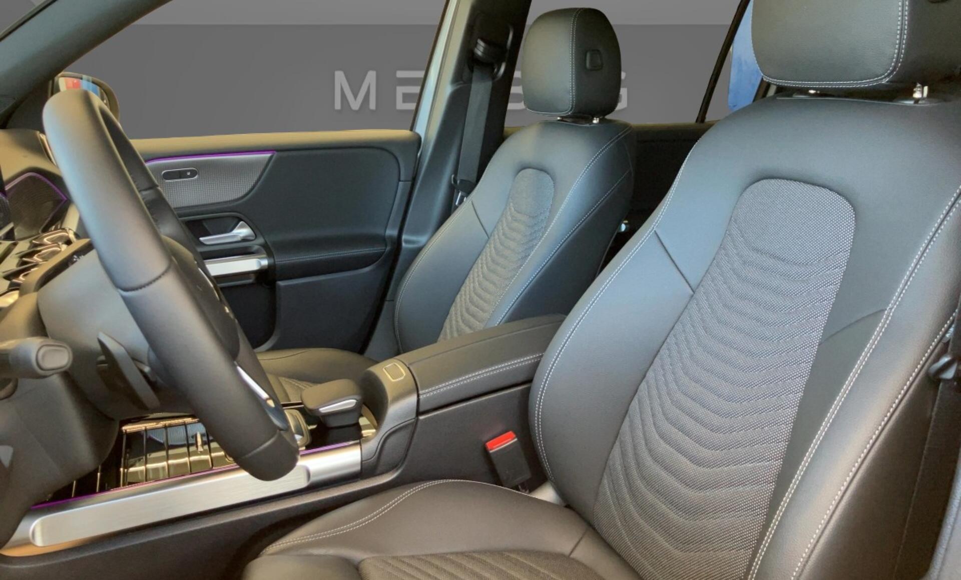 Mercedes-Benz - EQB 250