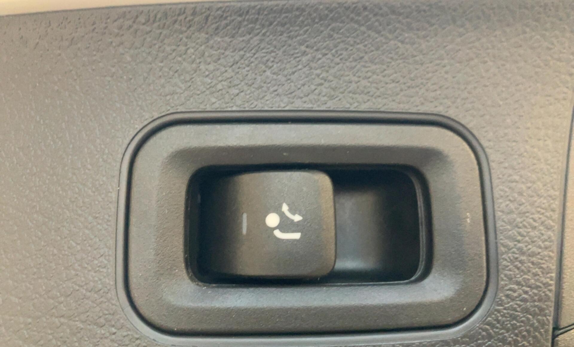 Mercedes-Benz - GLA 200 d 4MATIC Österreich-Edition