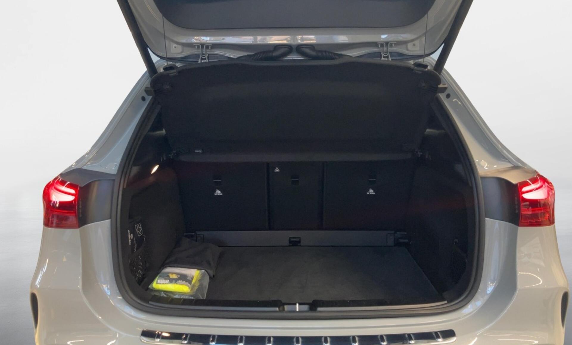 Mercedes-Benz - GLA 200 d 4MATIC Österreich-Edition