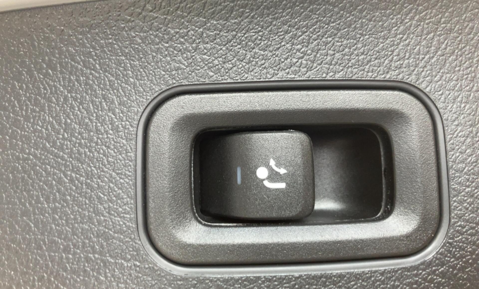 Mercedes-Benz - GLA 200 d 4MATIC Österreich-Edition