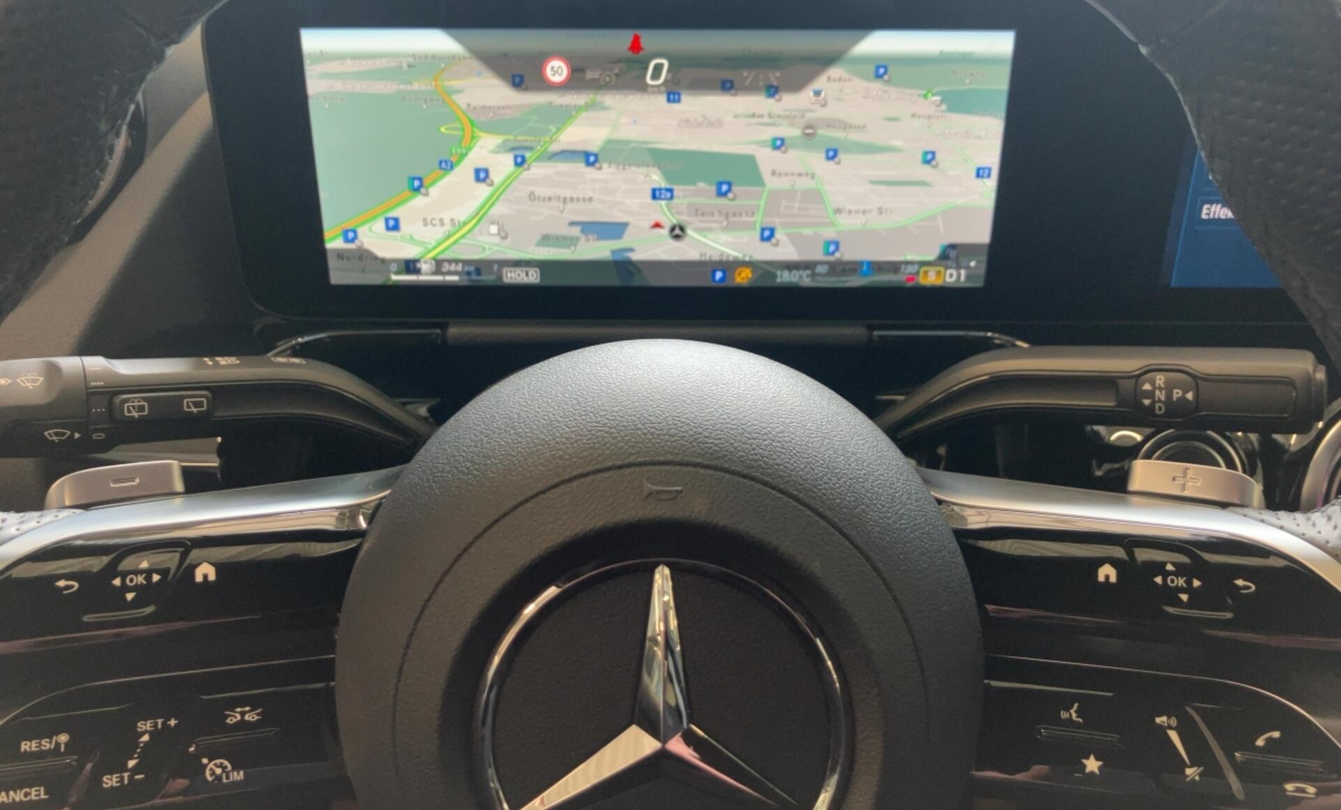 Mercedes-Benz - GLA 200 d 4MATIC Österreich-Edition