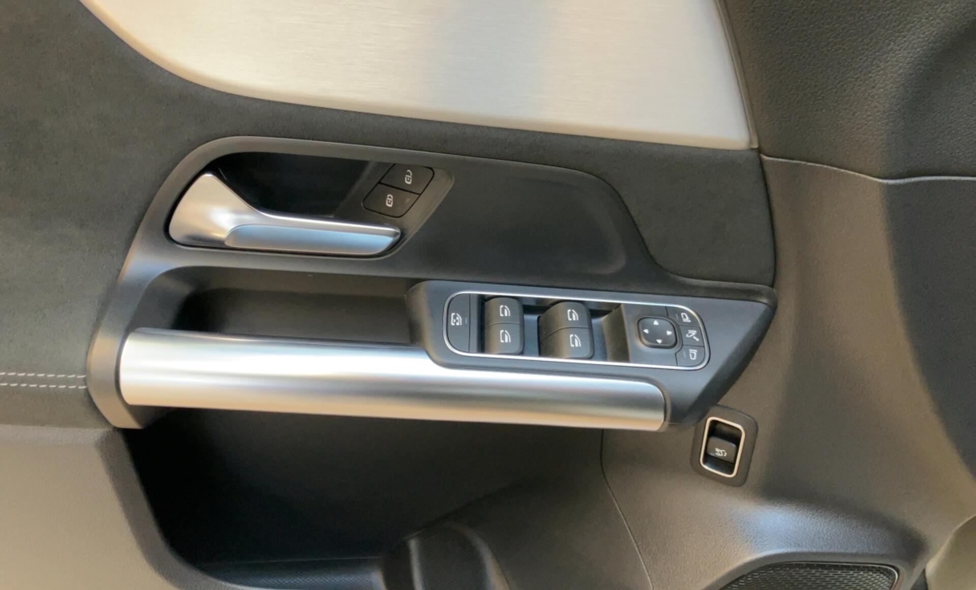 Mercedes-Benz - GLA 200 d 4MATIC Österreich-Edition