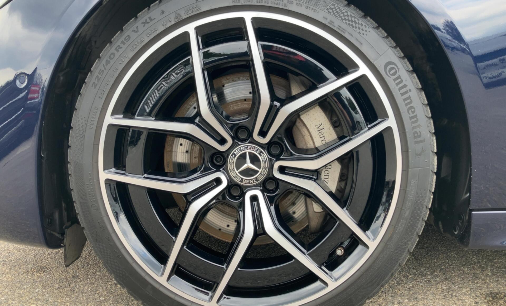 Mercedes-Benz - C 220 d T-Modell AMG Line