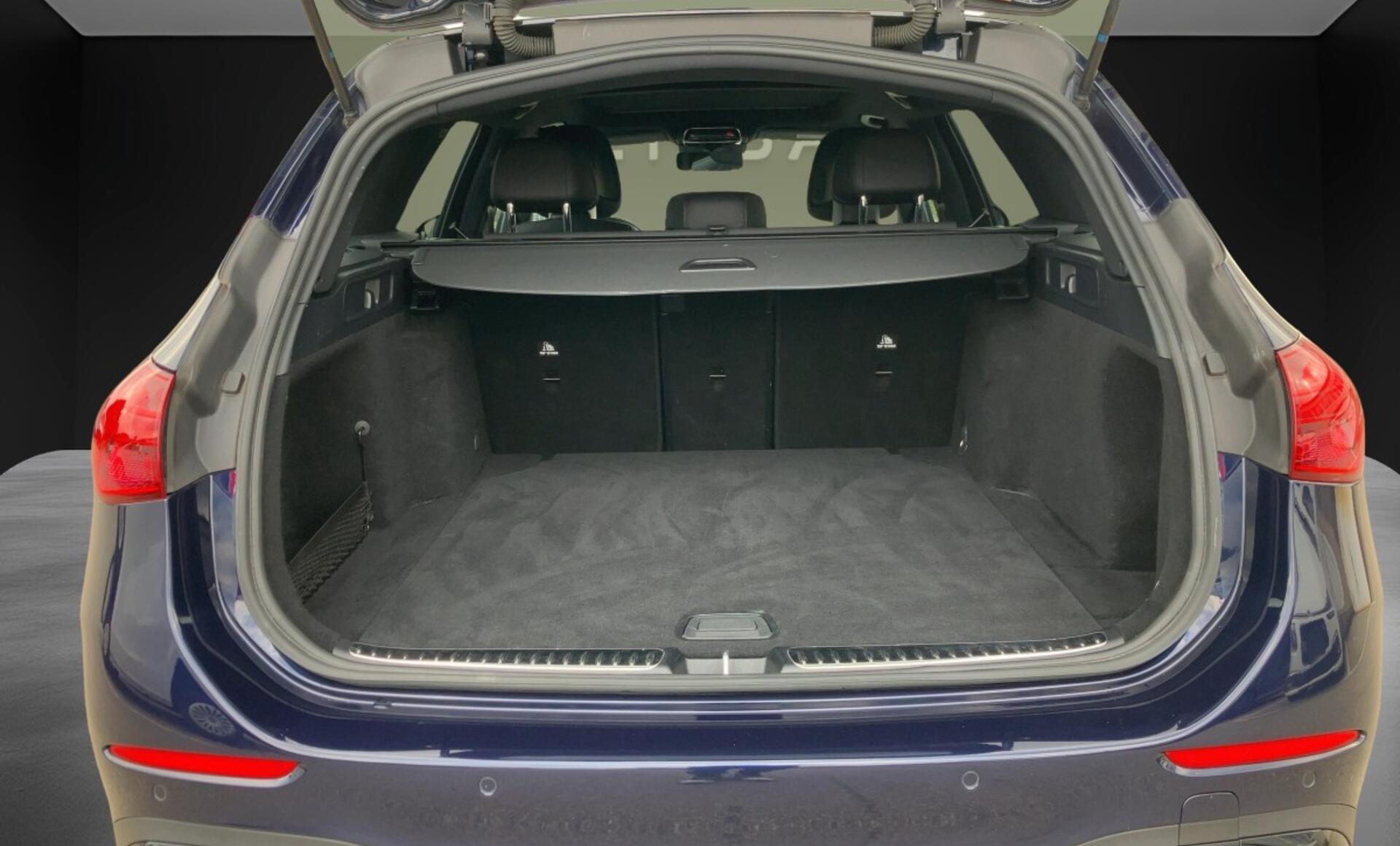 Mercedes-Benz - C 220 d T-Modell AMG Line