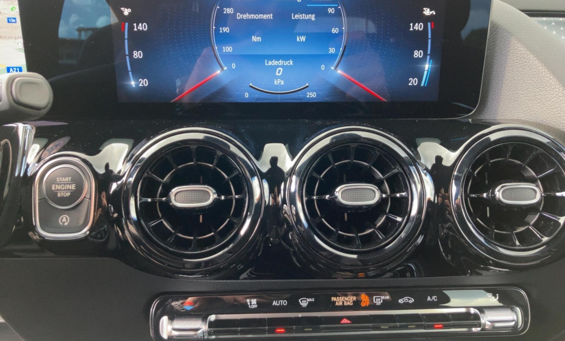 Mercedes-Benz - B 180 d Österreich-Edition Facelift