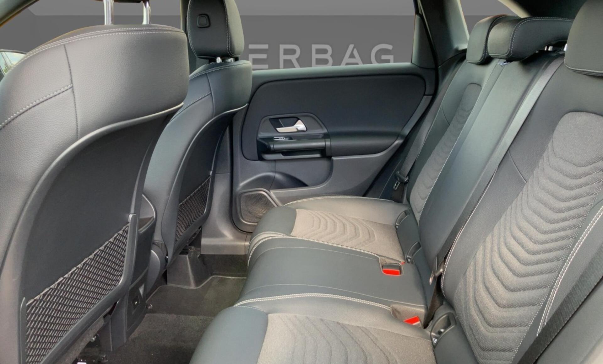 Mercedes-Benz - B 180 d Österreich-Edition Facelift