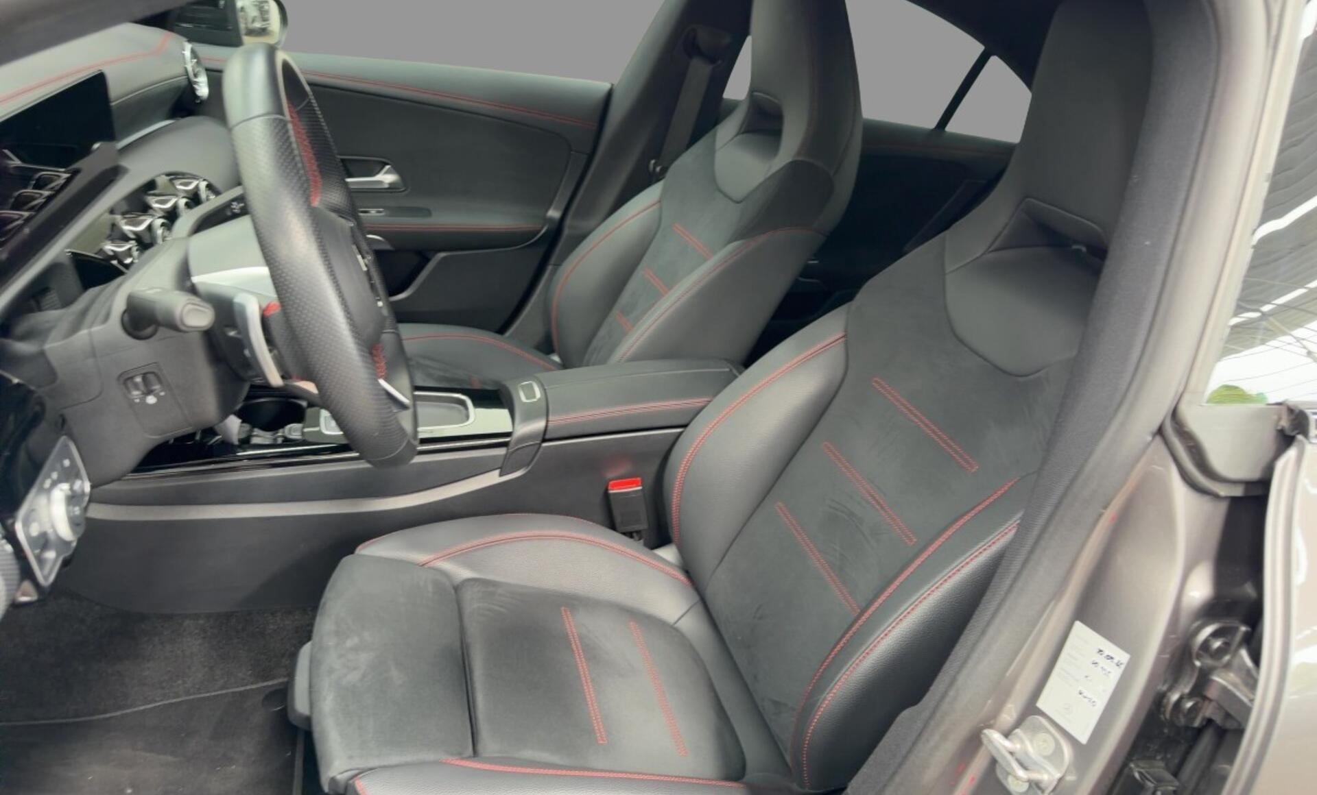 Mercedes-Benz - CLA 200 d Coupé AMG Line