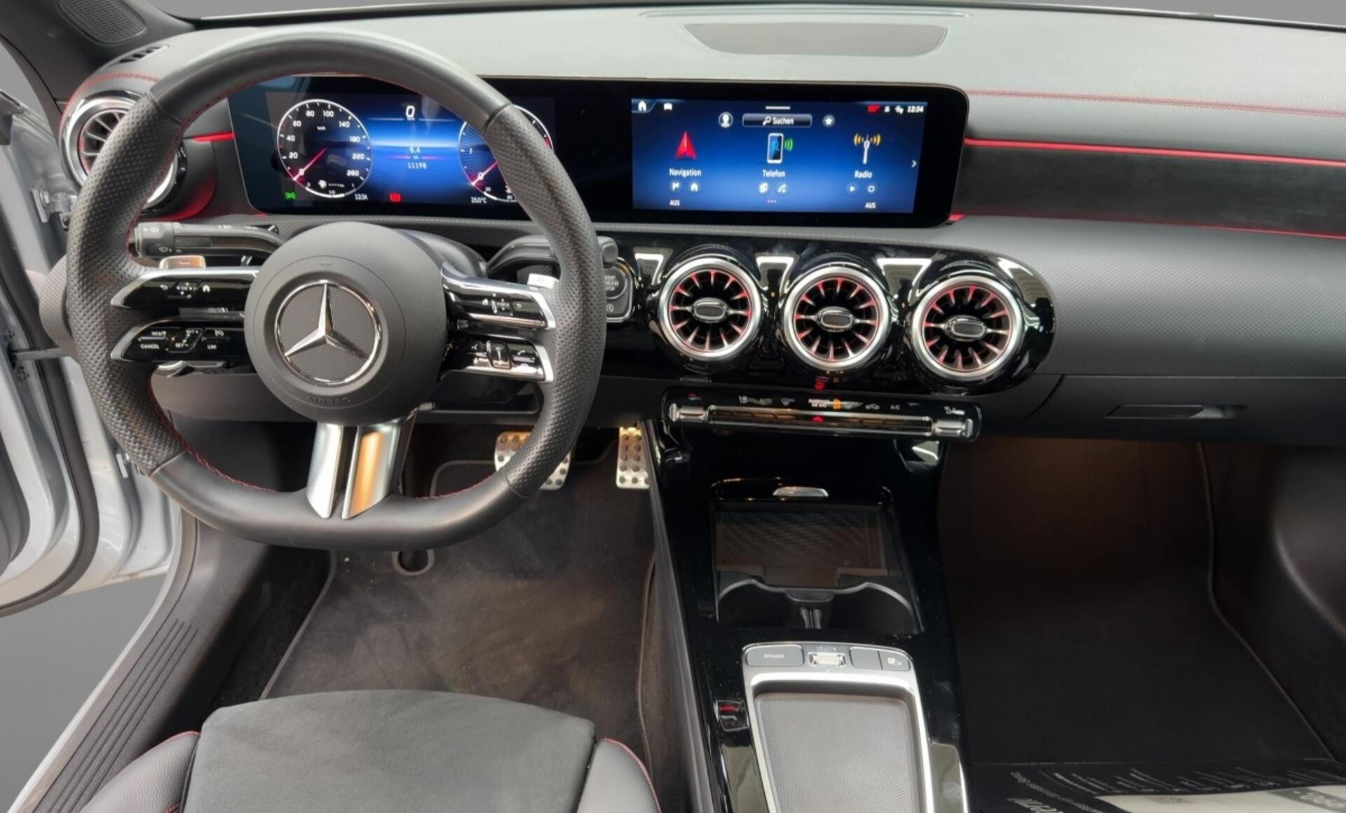 Mercedes-Benz - CLA 200 d Coupé