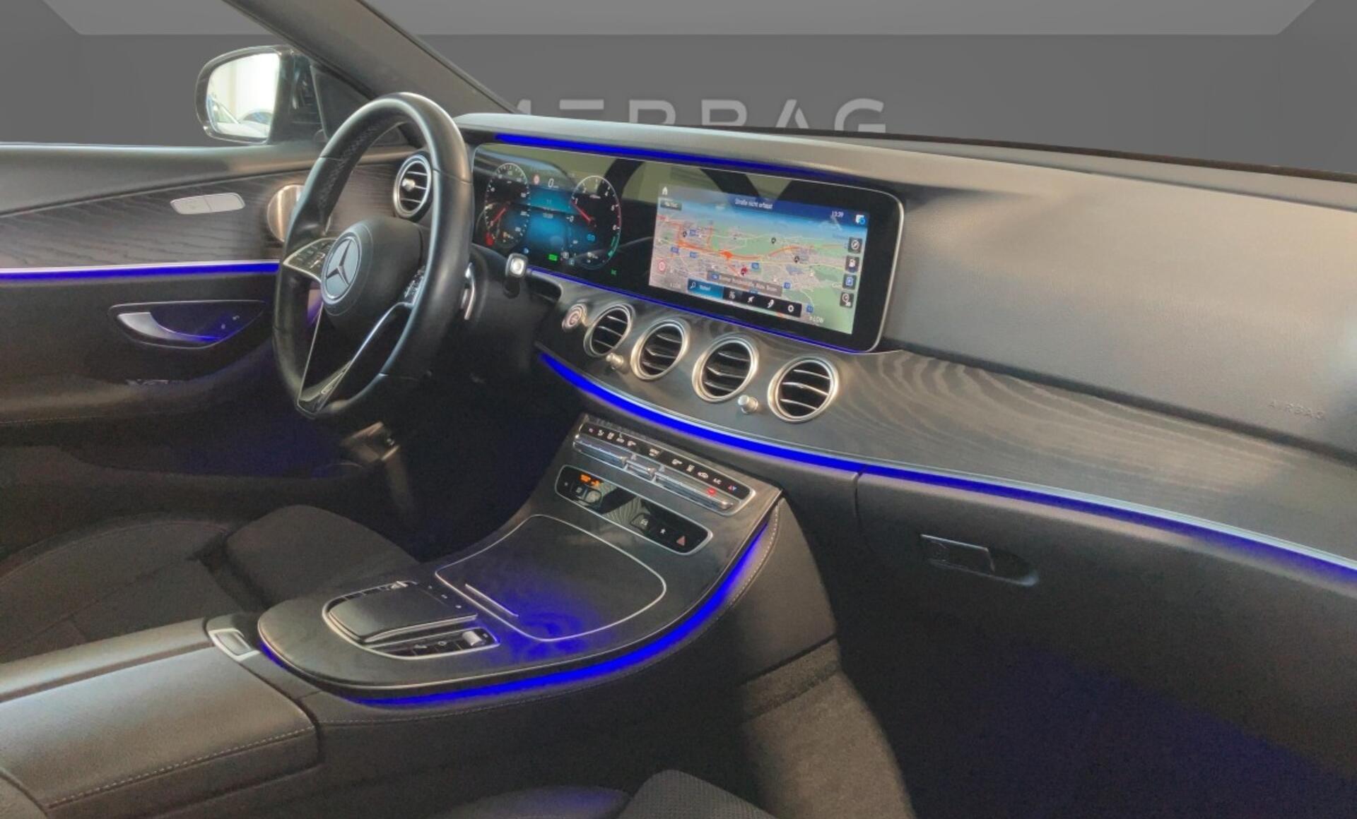 Mercedes-Benz - E 300 de 4MATIC T-Modell