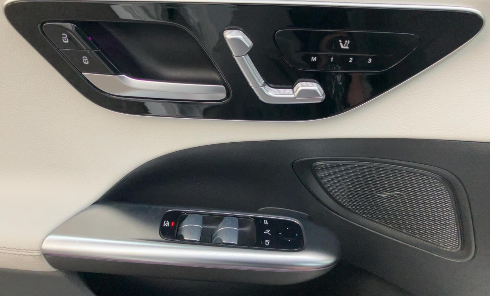 Mercedes-Benz - C 220 d 4MATIC T-Modell AMG Line