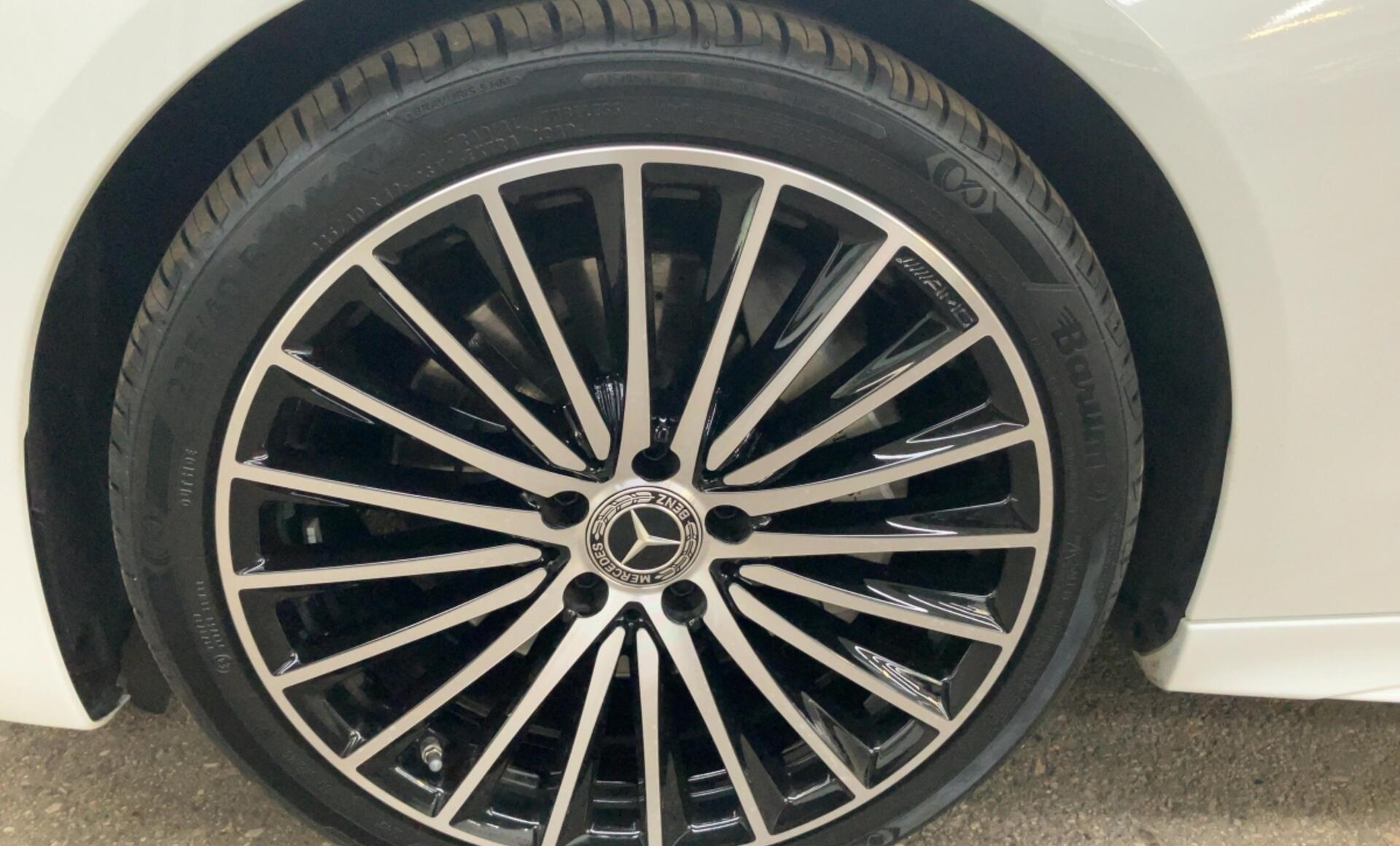 Mercedes-Benz - C 220 d 4MATIC T-Modell AMG Line