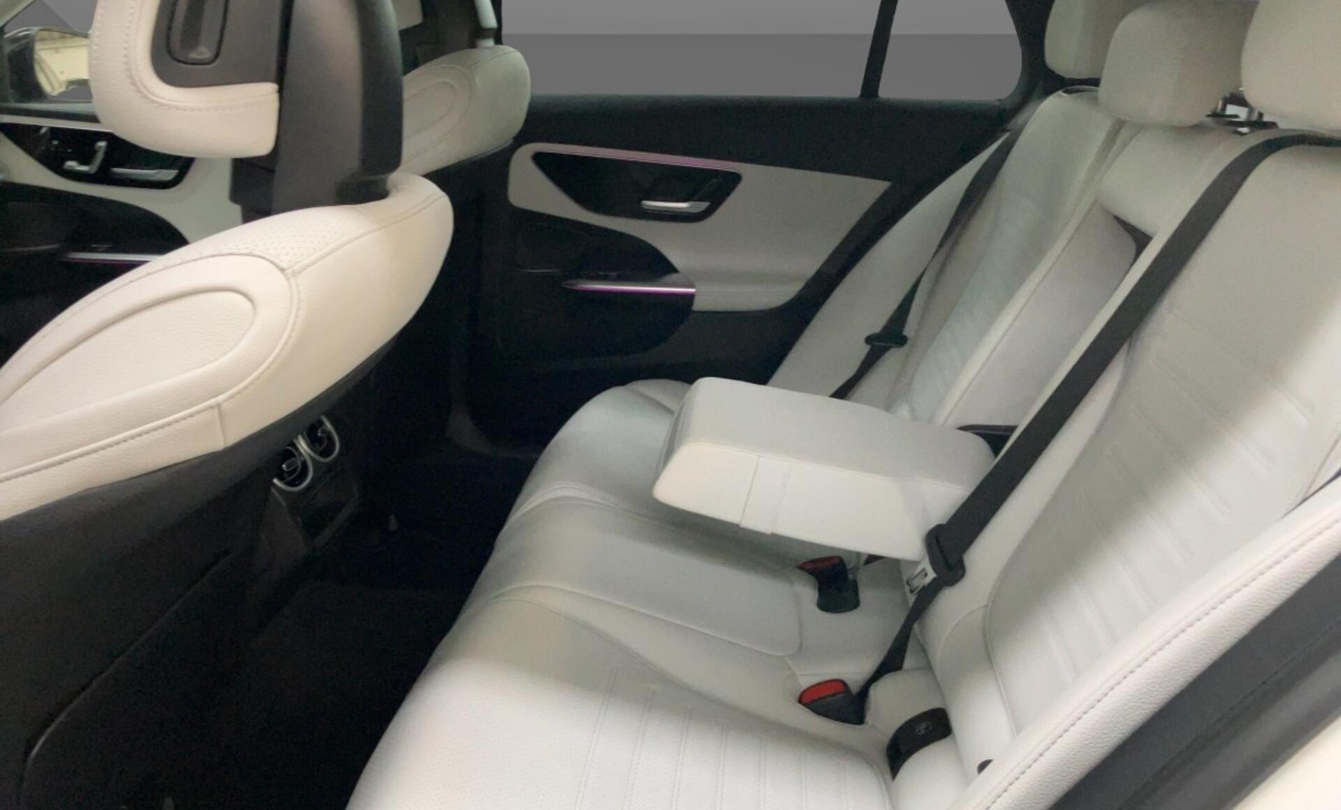 Mercedes-Benz - C 220 d 4MATIC T-Modell AMG Line