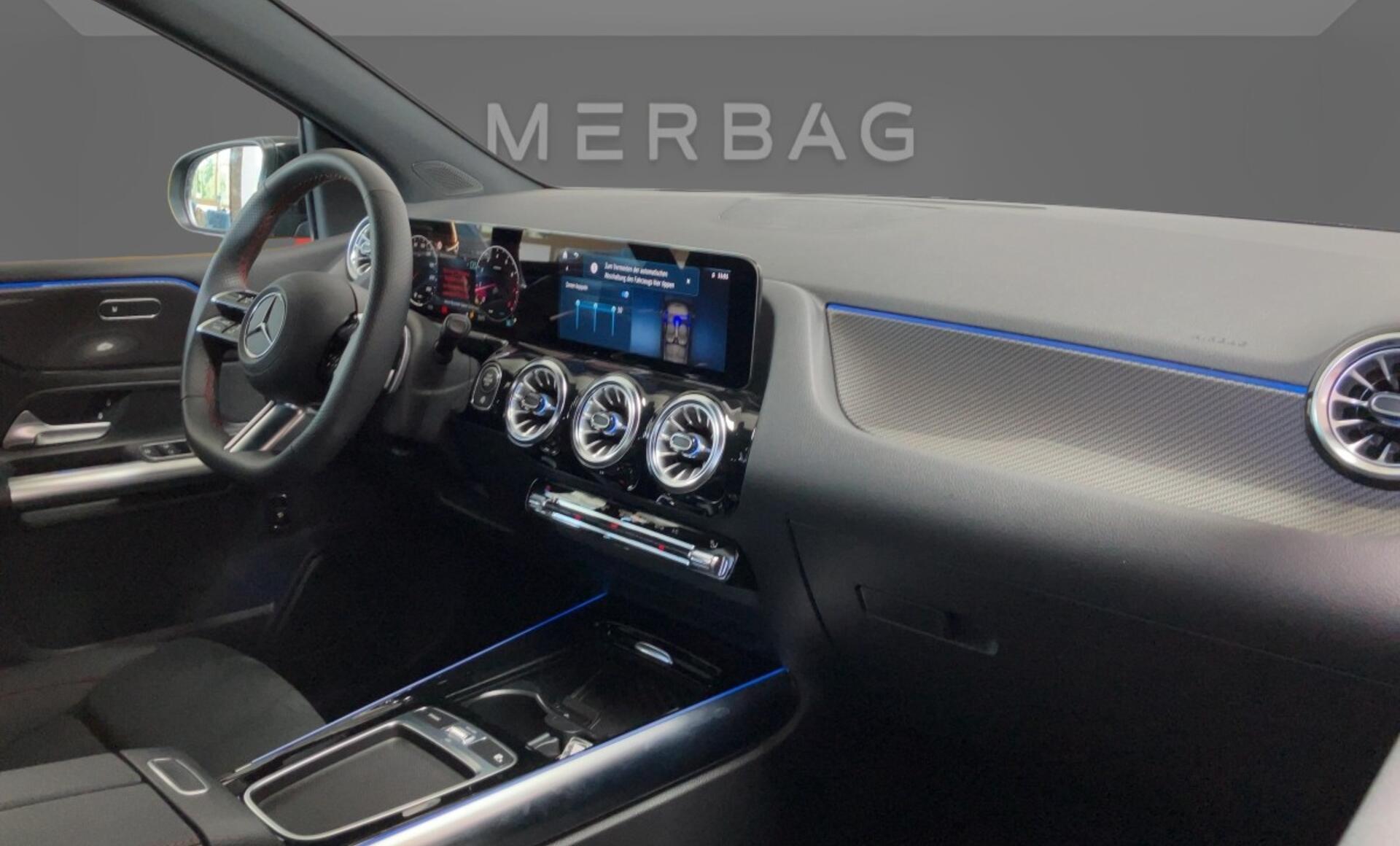 Mercedes-Benz - B 220 4MATIC AMG Line