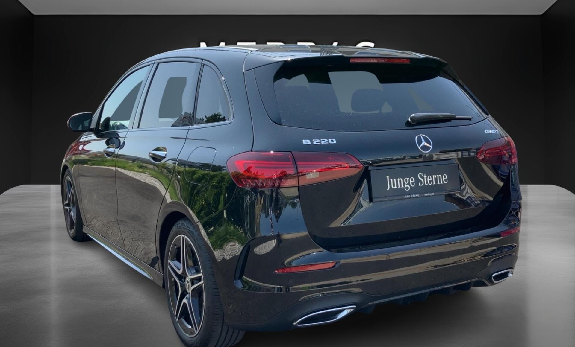 Mercedes-Benz - B 220 4MATIC AMG Line