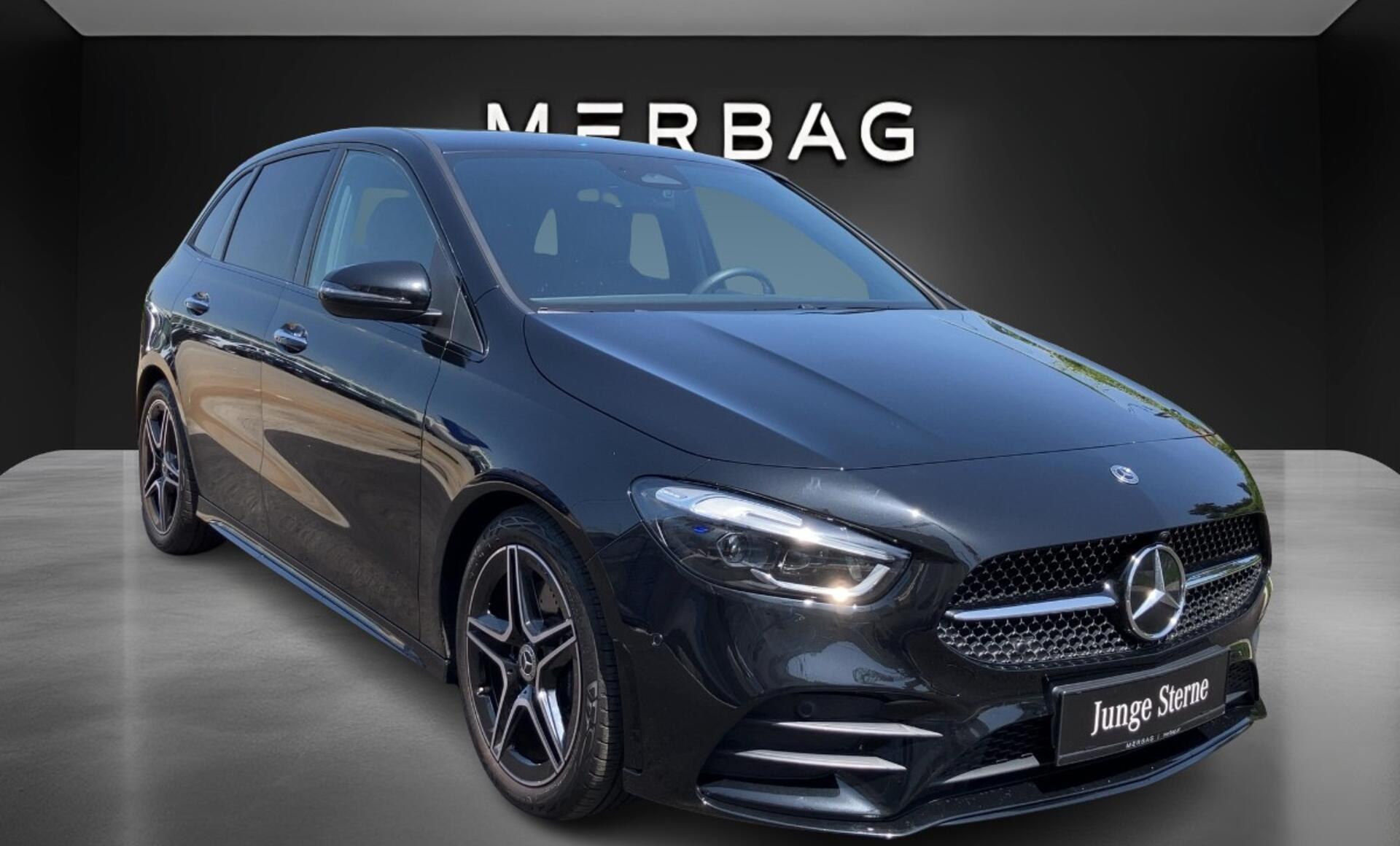 Mercedes-Benz - B 220 4MATIC AMG Line