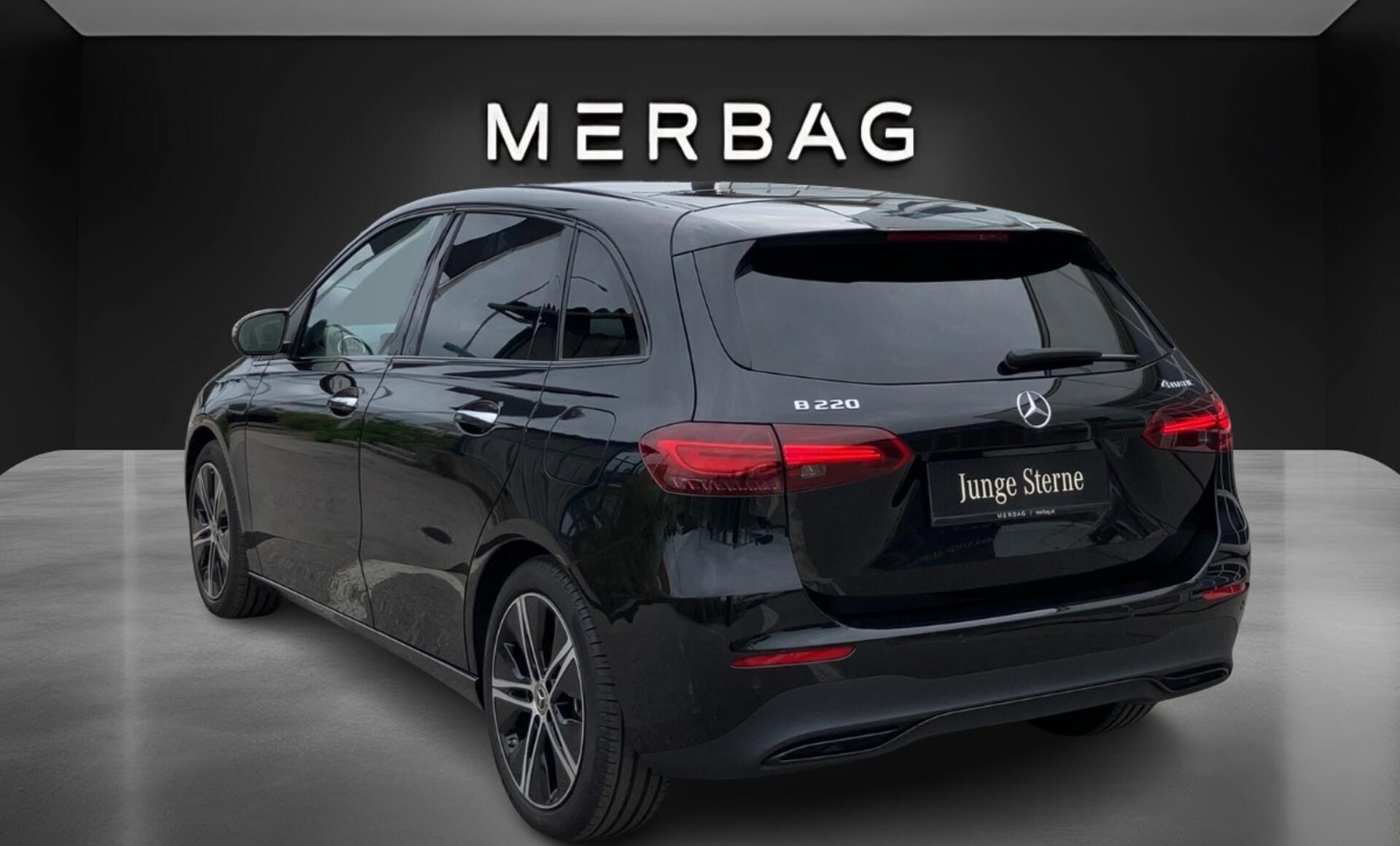 Mercedes-Benz - B 220 4MATIC