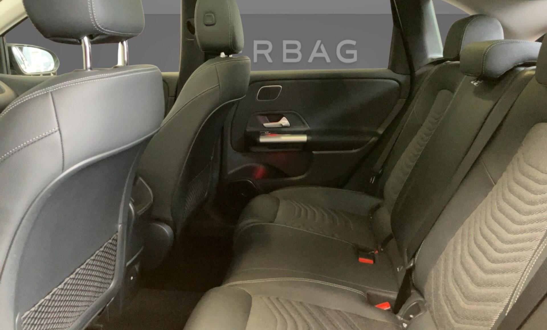 Mercedes-Benz - B 220 4MATIC