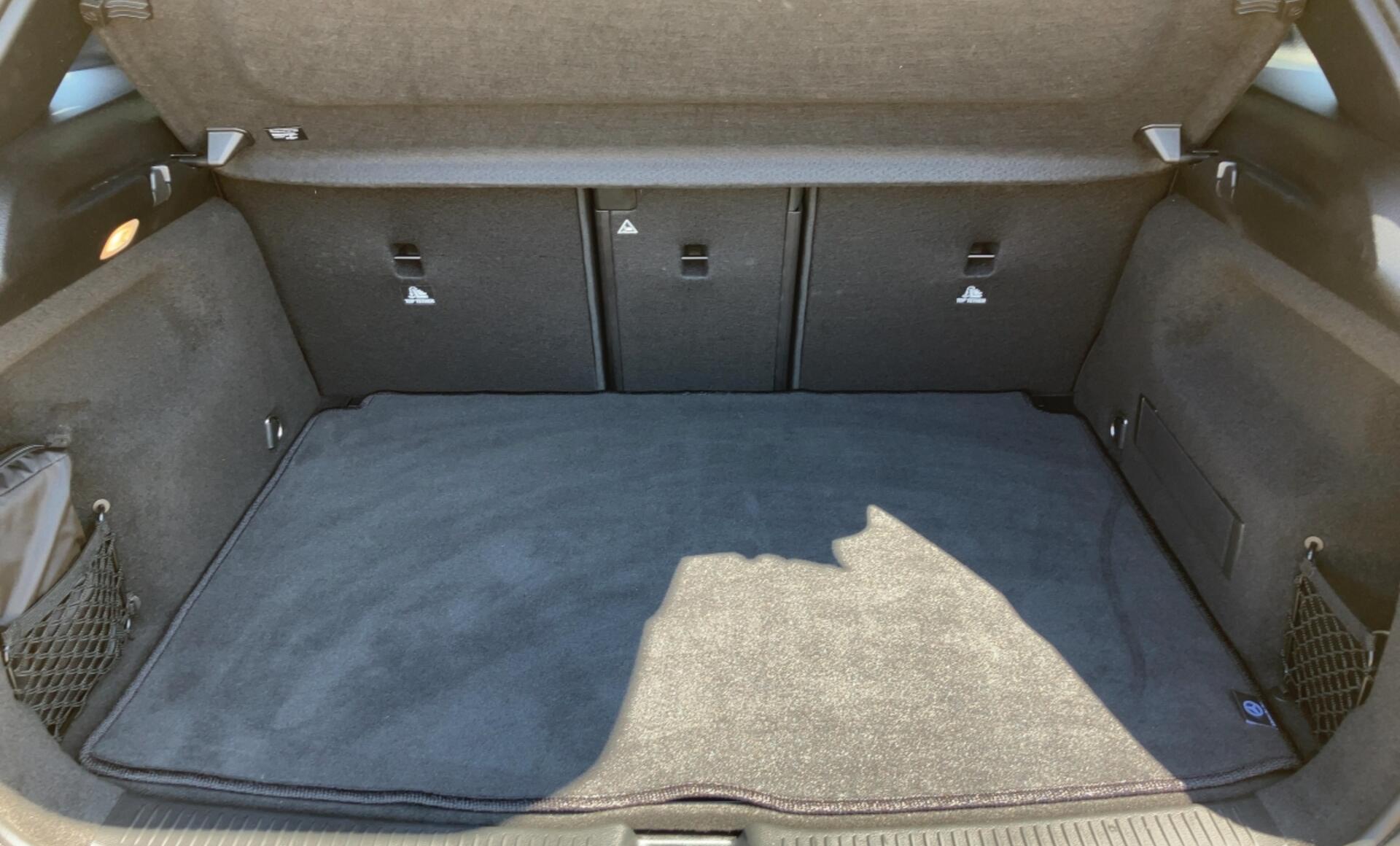 Mercedes-Benz - B 220 4MATIC Österreich-Edition