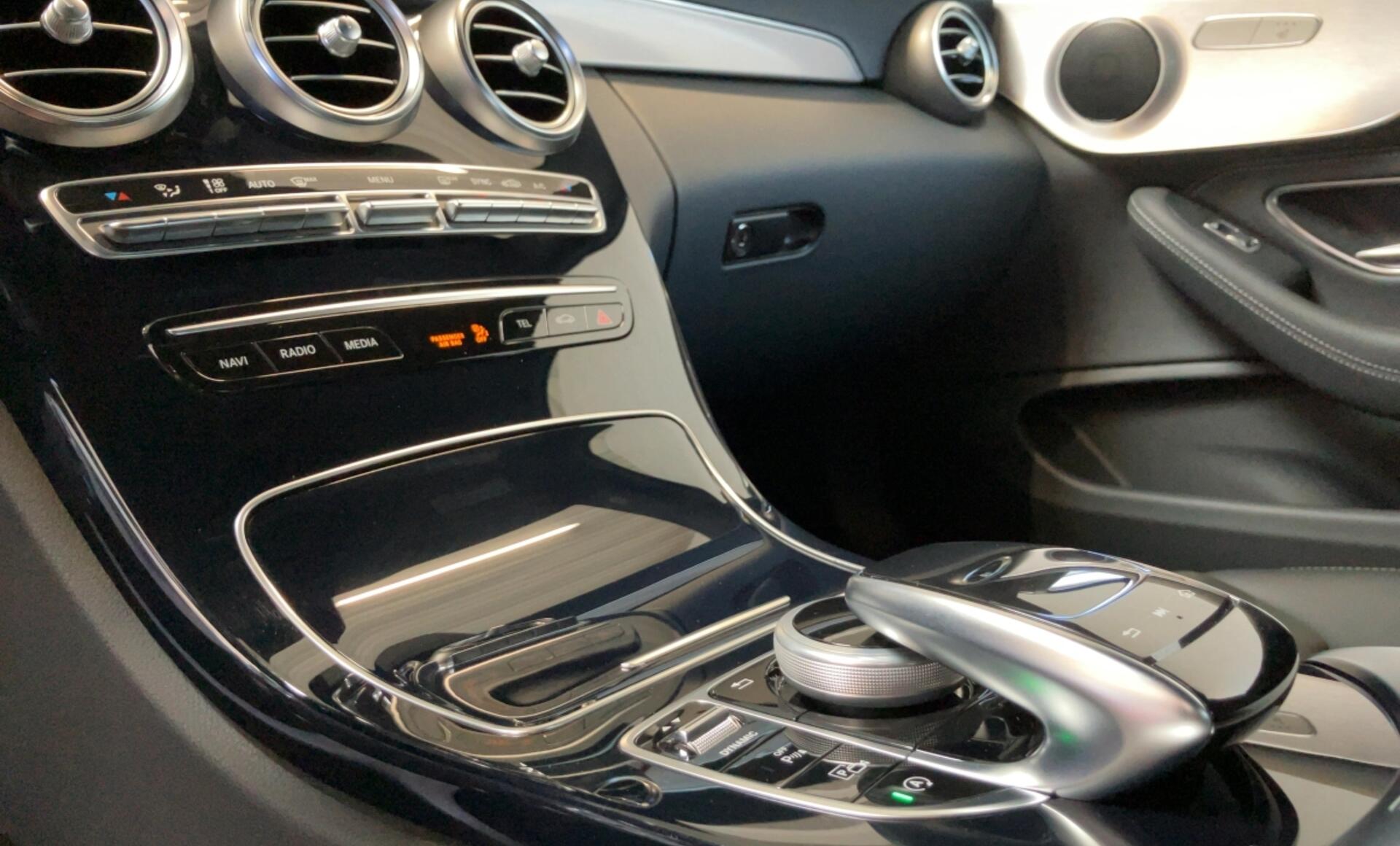 Mercedes-Benz - C 220 d Coupé AMG Line