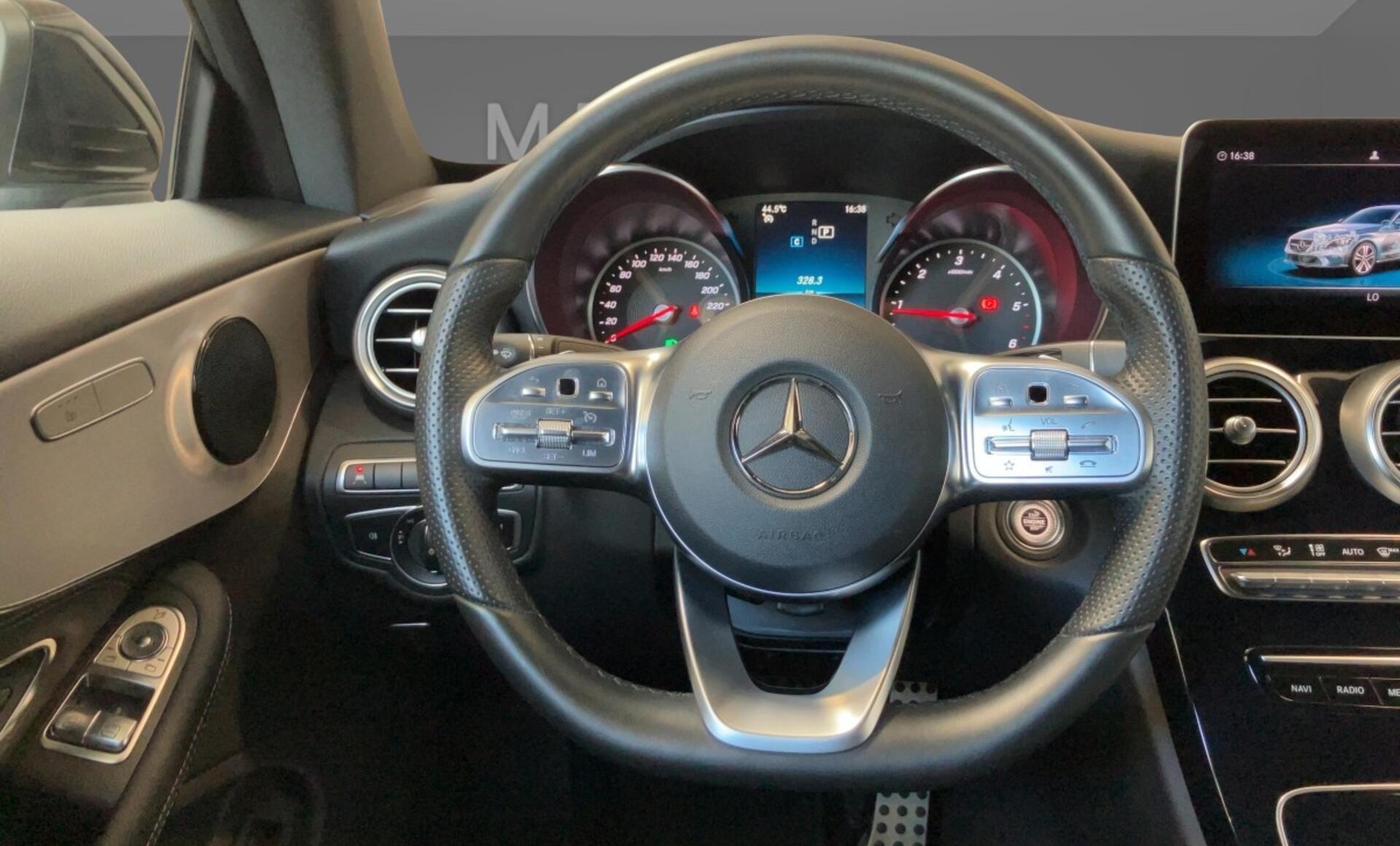 Mercedes-Benz - C 220 d Coupé AMG Line