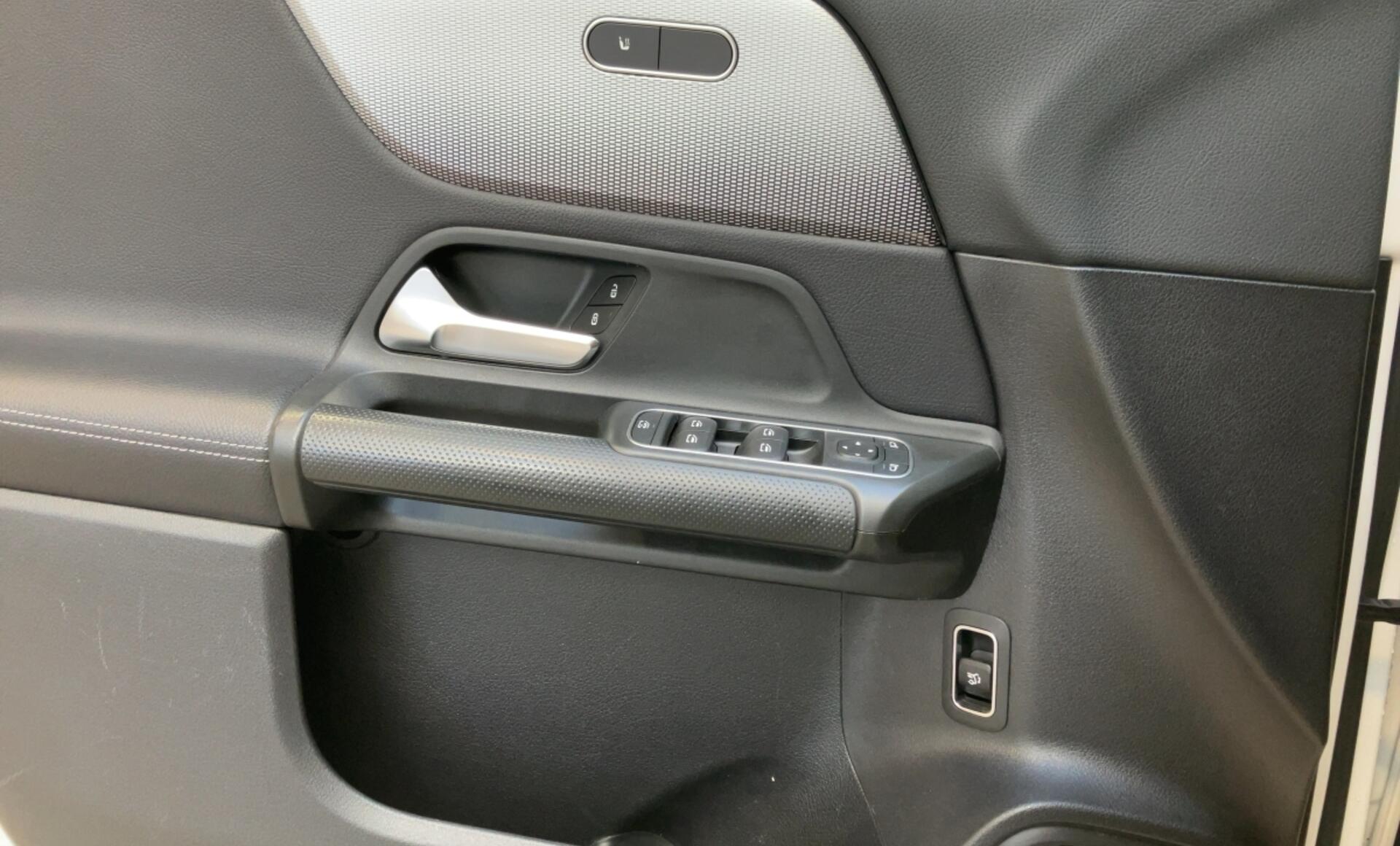 Mercedes-Benz - GLB 200 d 4MATIC