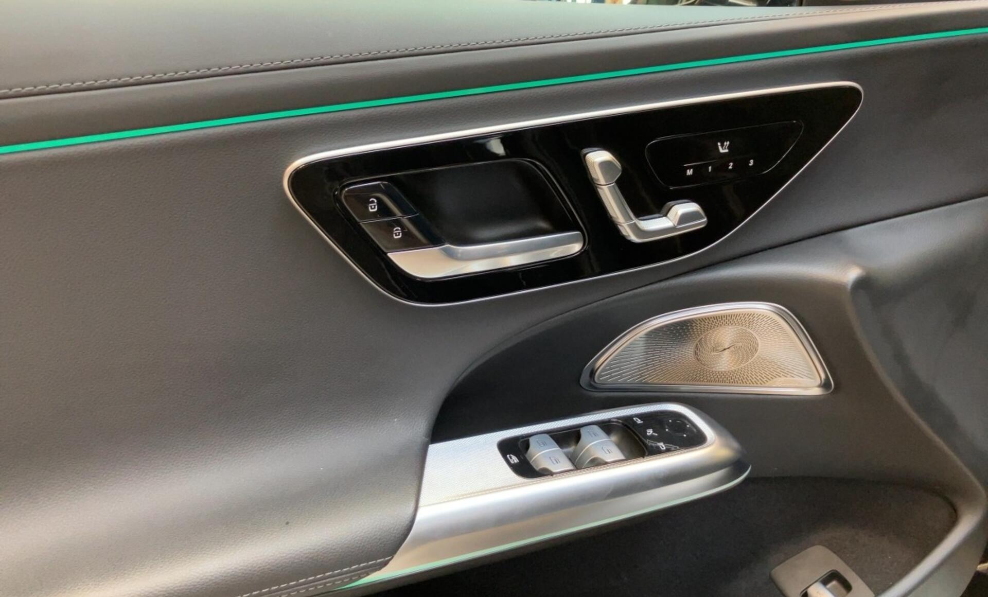 Mercedes-Benz - E 220 d Limousine AMG Line