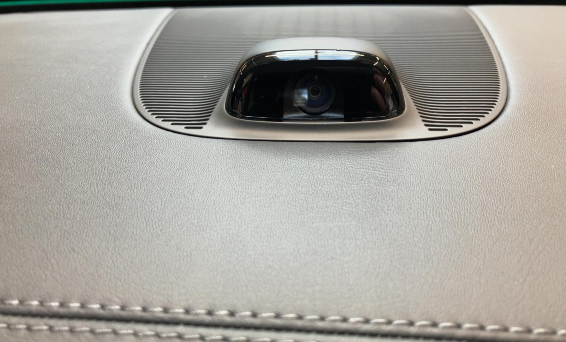 Mercedes-Benz - E 220 d Limousine AMG Line