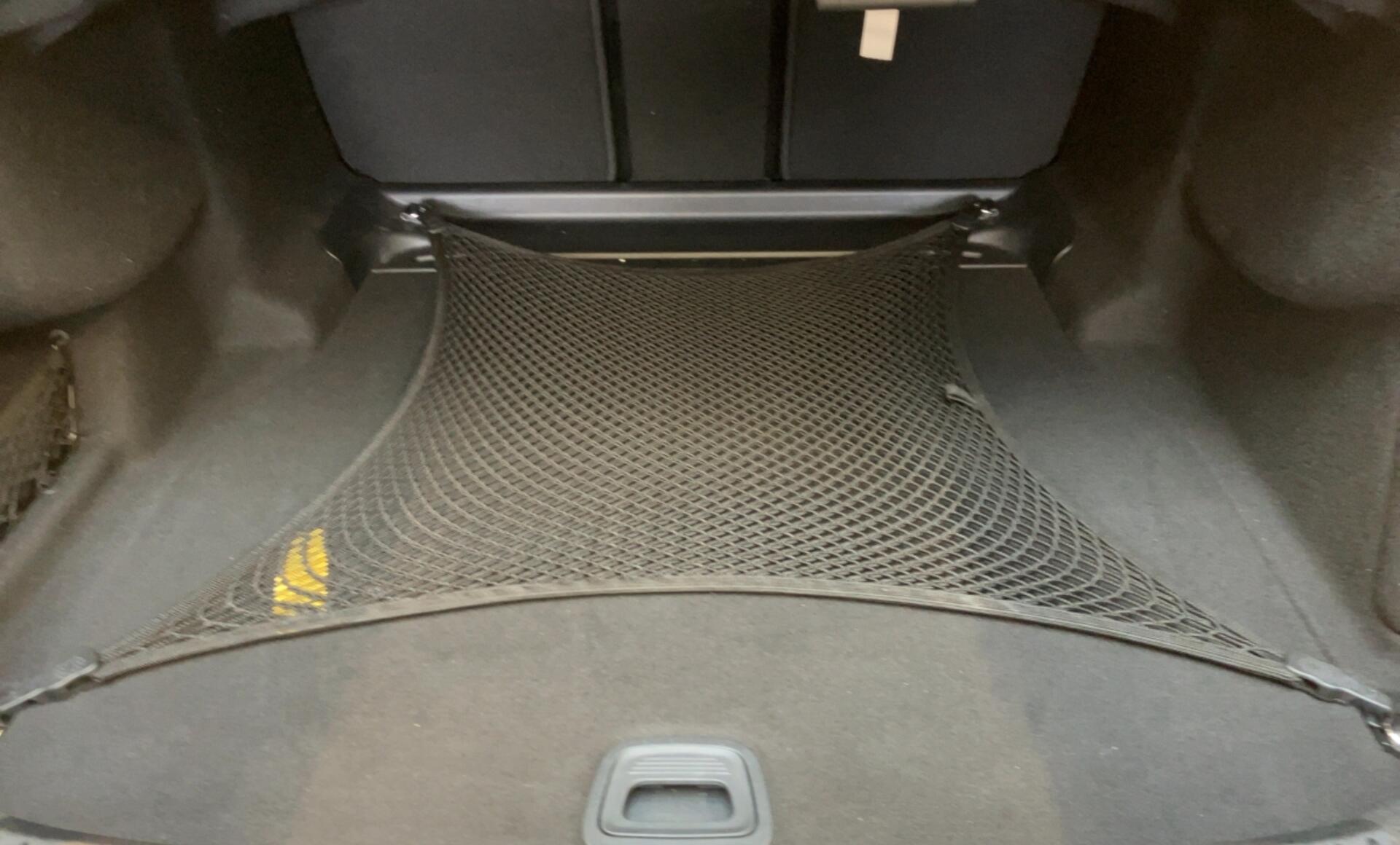 Mercedes-Benz - E 220 d Limousine AMG Line