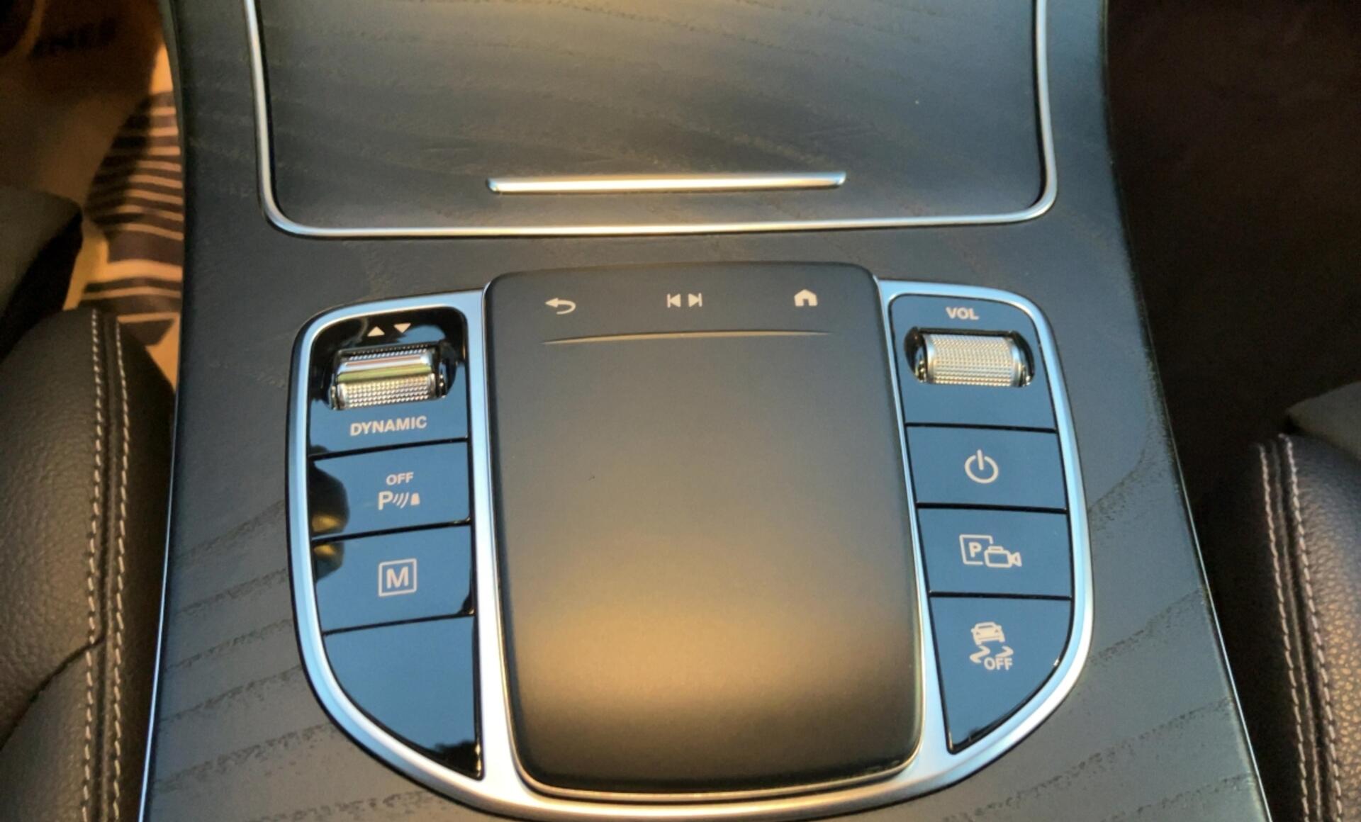 Mercedes-Benz - GLC 300 e 4MATIC