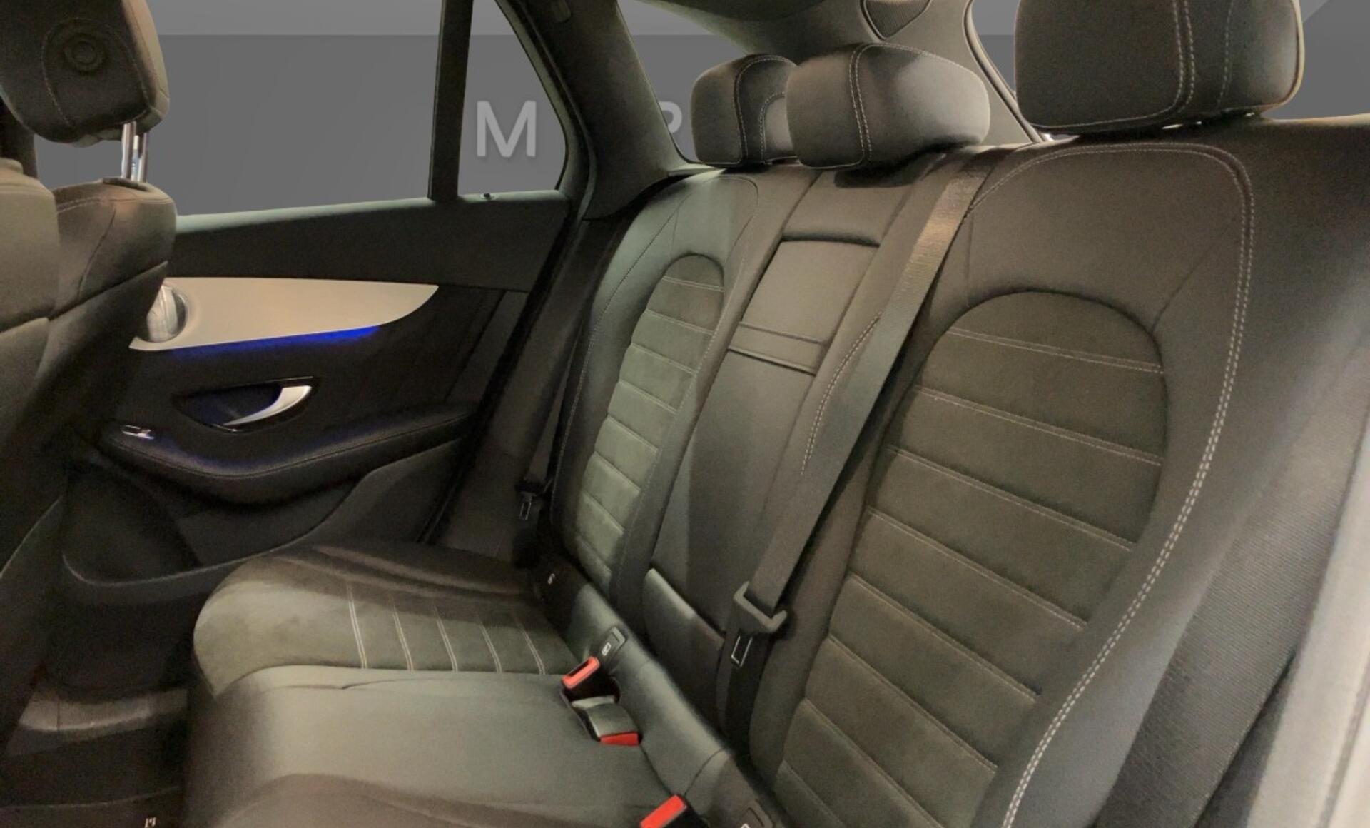 Mercedes-Benz - GLC 300 e 4MATIC