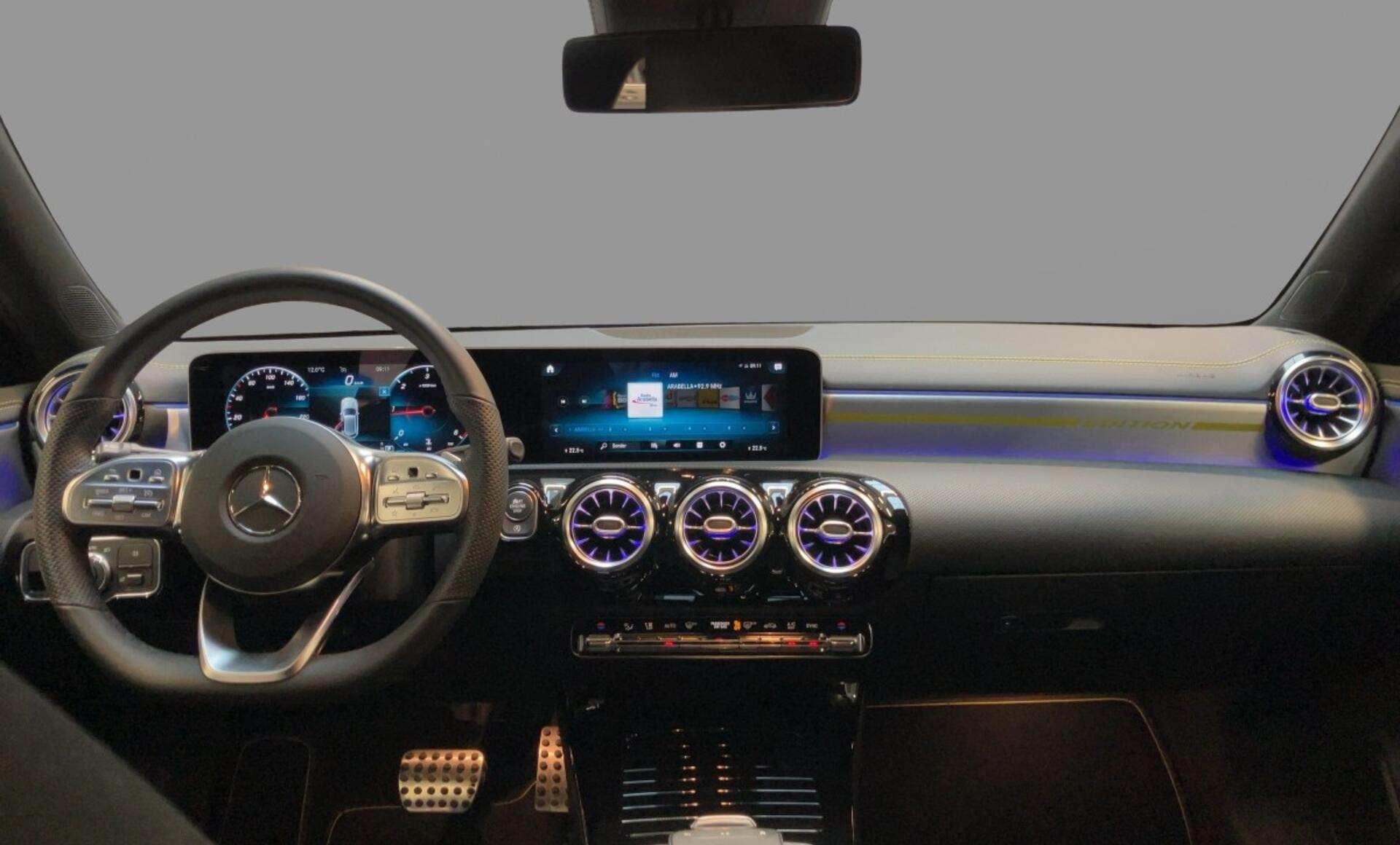 Mercedes-Benz - A 220 d