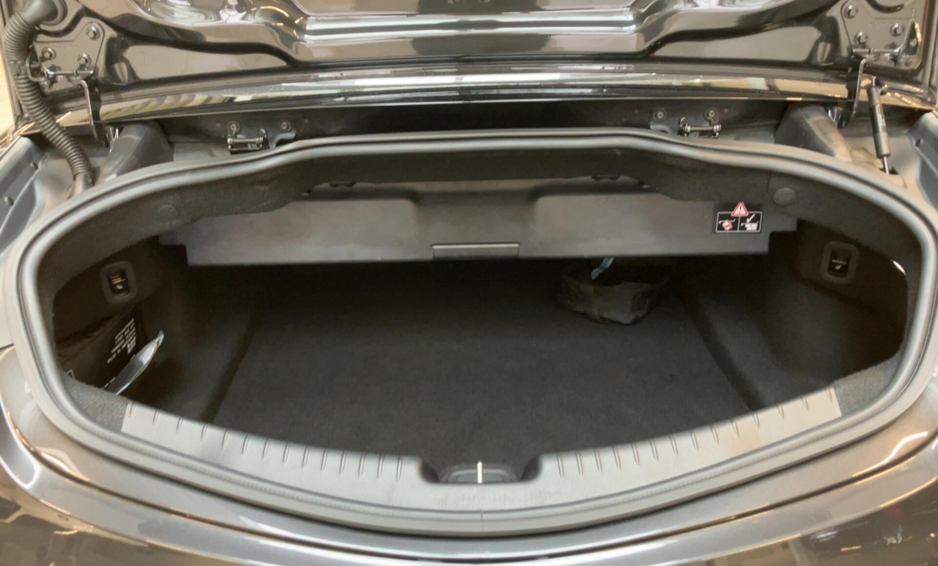 Mercedes-Benz - CLE 300 4MATIC Cabriolet
