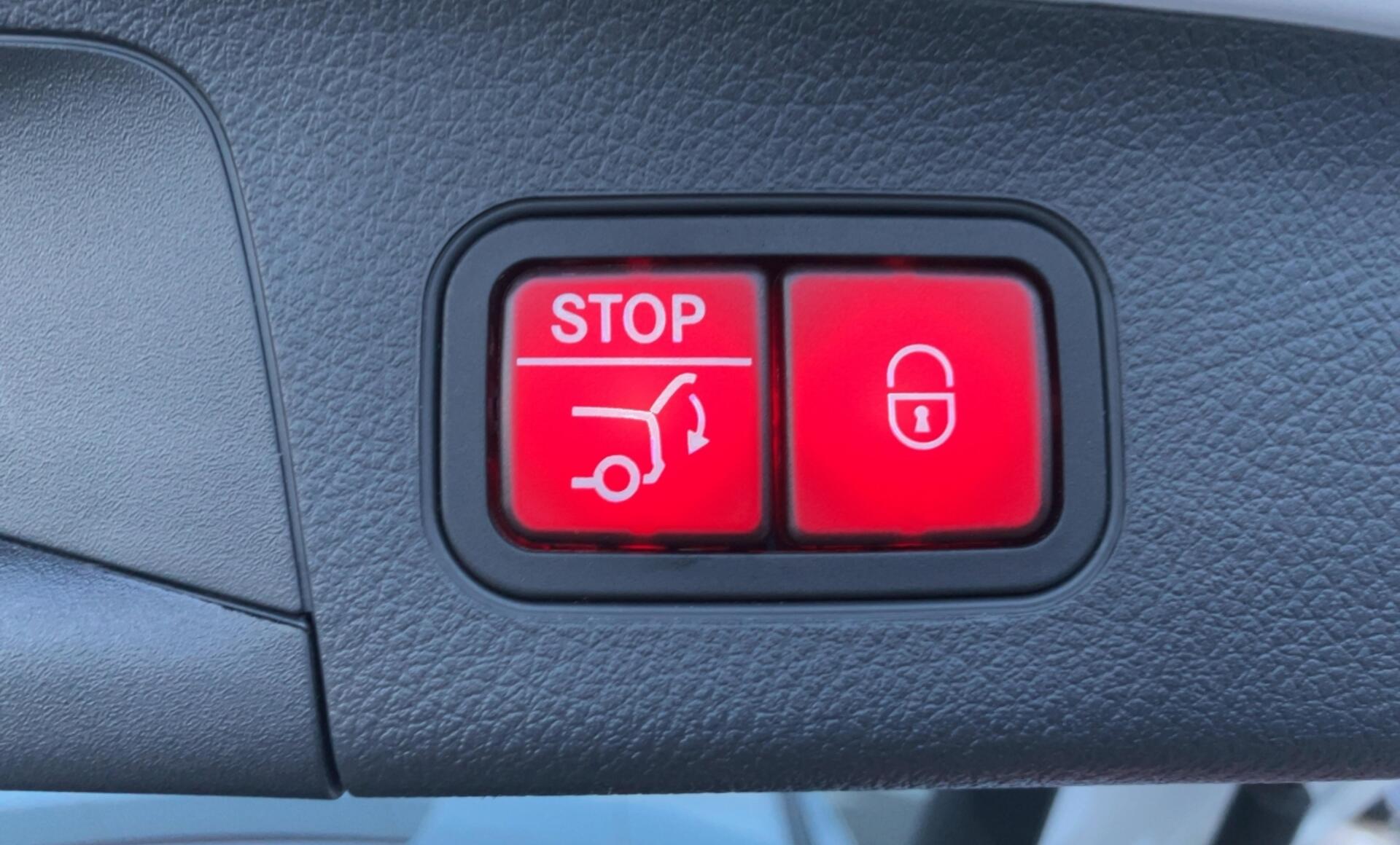 Mercedes-Benz - GLA 250e AMG Line