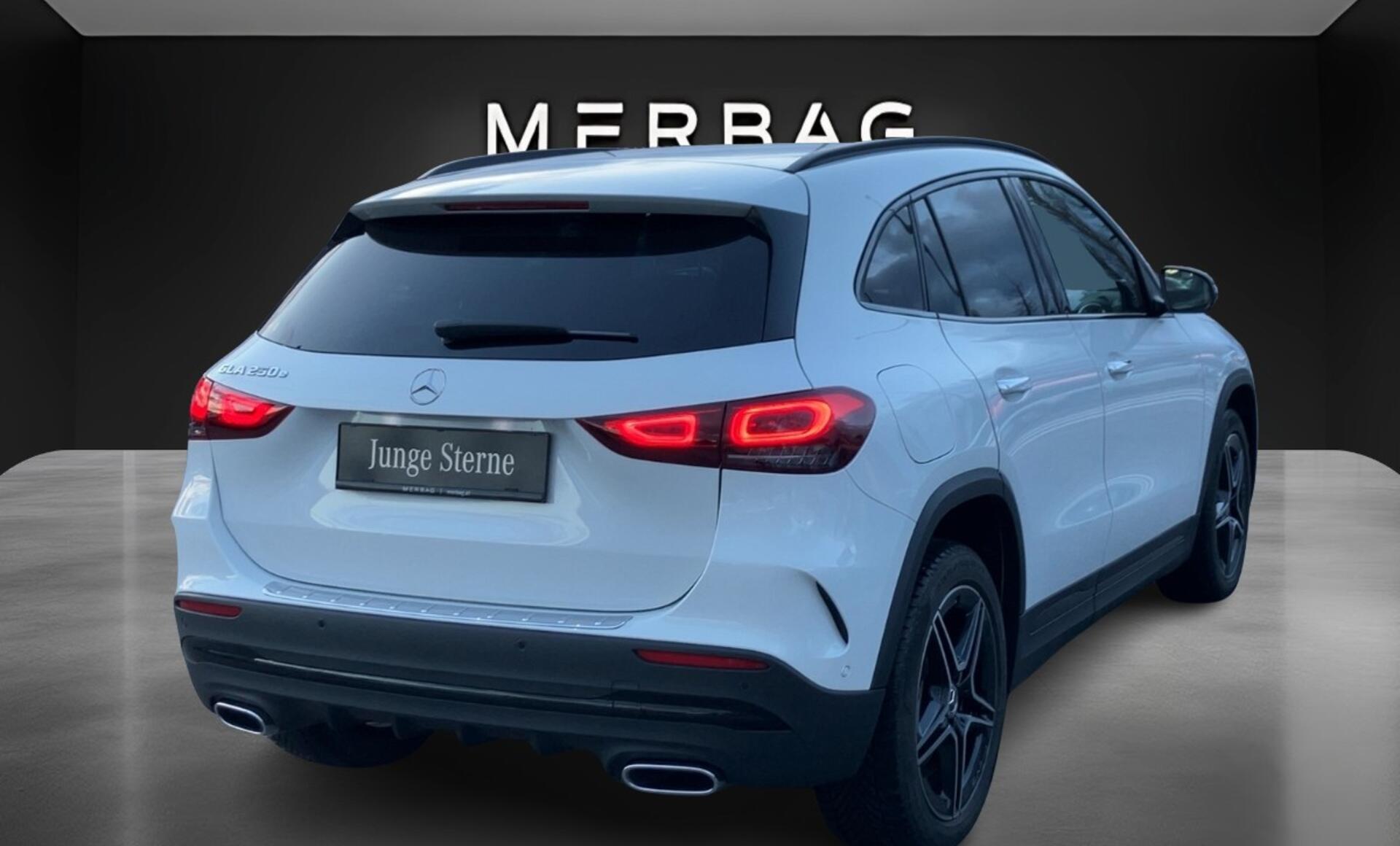 Mercedes-Benz - GLA 250e AMG Line